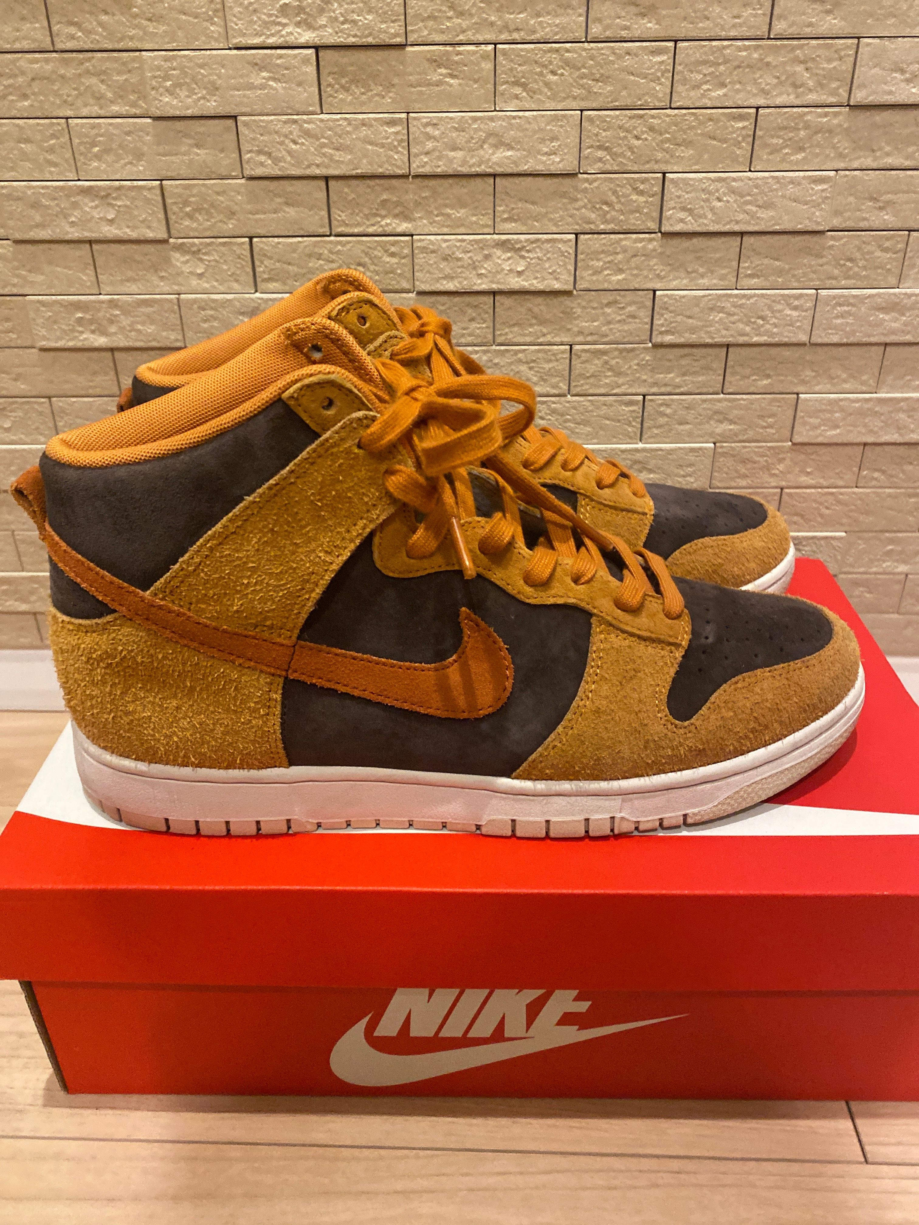 NIKE DUNK HIGH PRM "DARK CURRY"