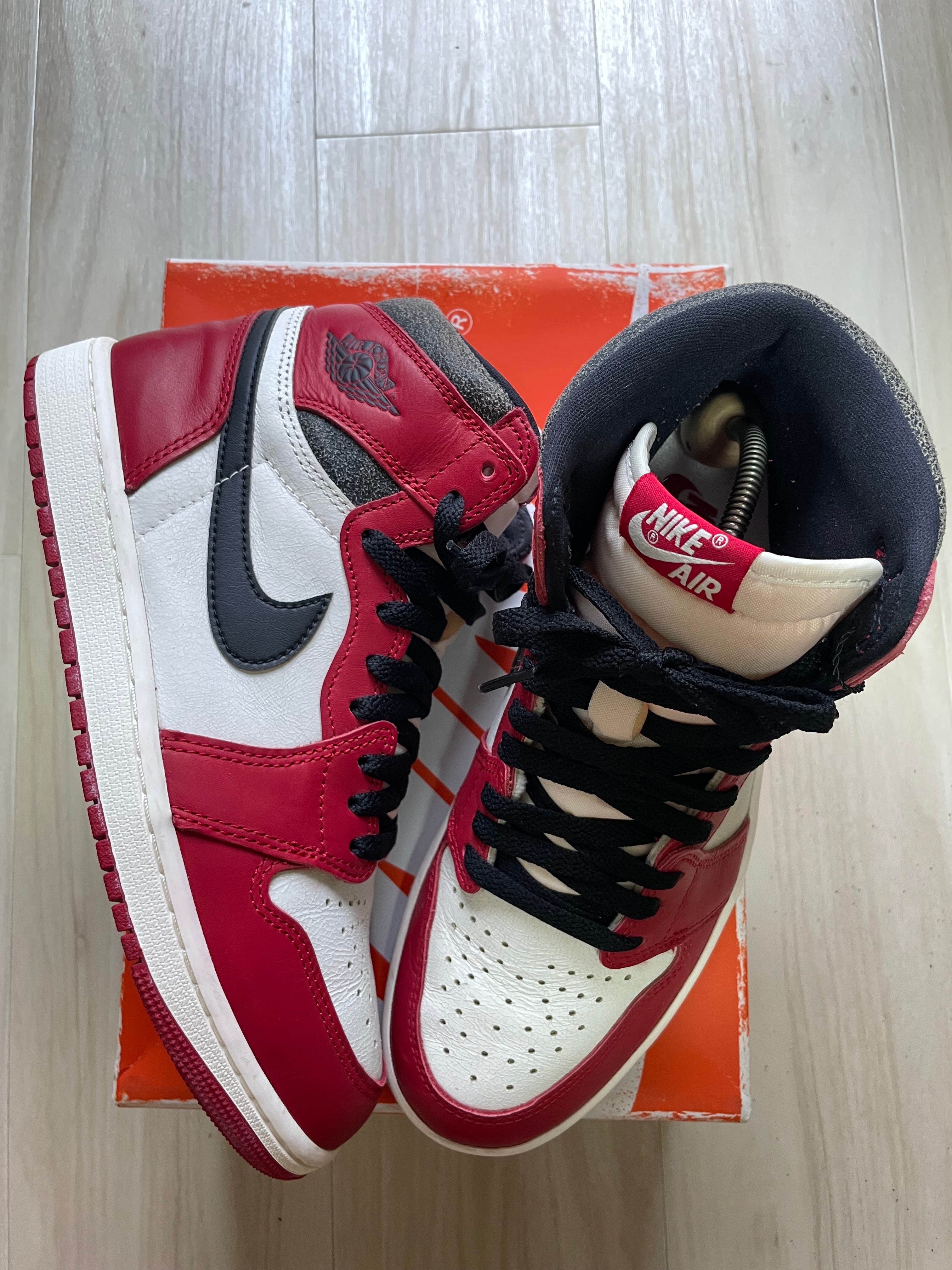 Nike Air Jordan 1 High OG "Lost & Found/Chicago"