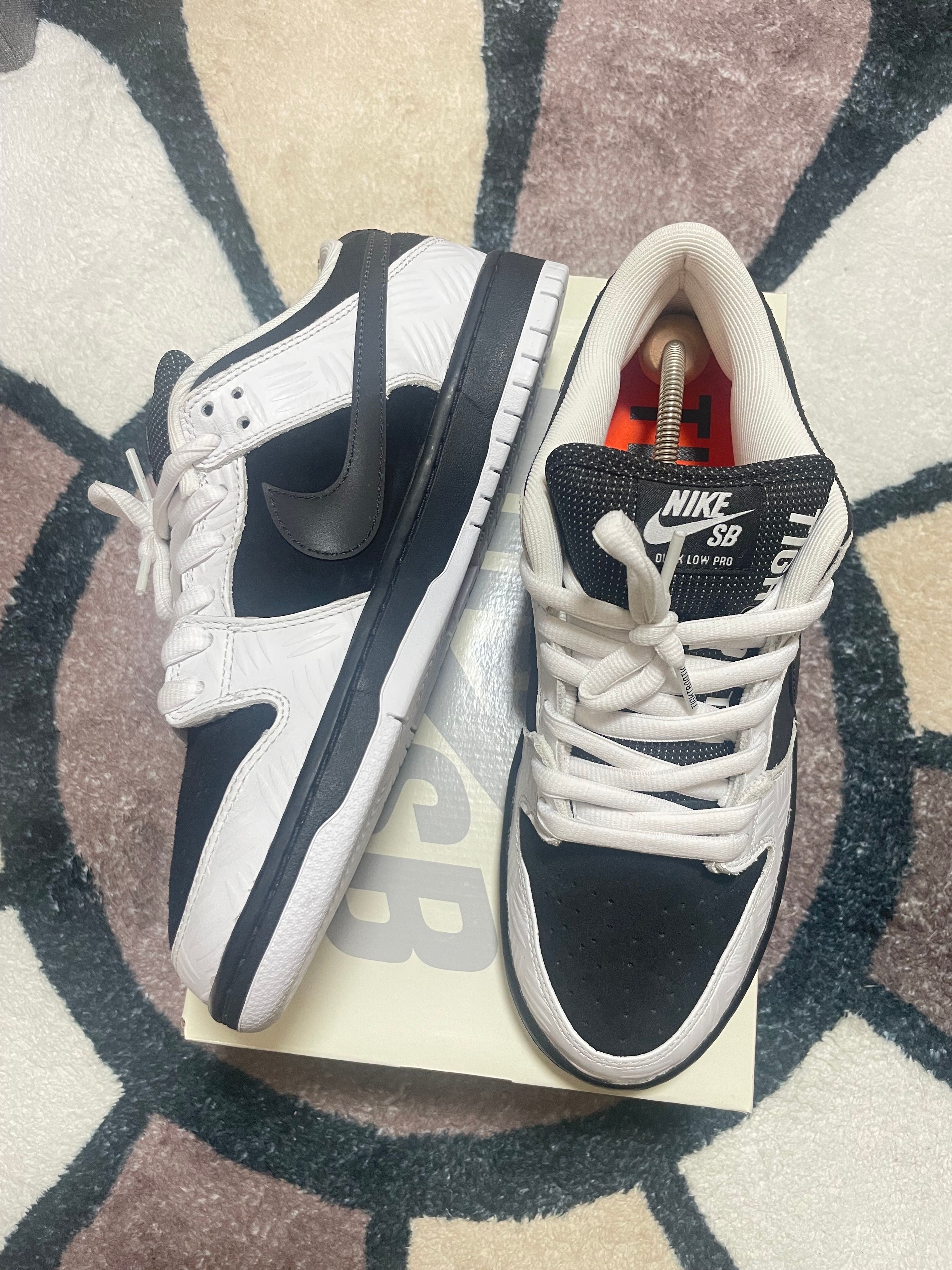 TIGHTBOOTH × Nike SB Dunk Low Pro QS "Black and White"