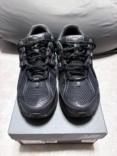 COMME des GARCONS HOMME × New Balance 1906R "Black"