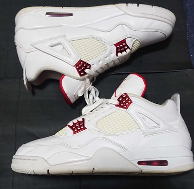 NIKE AIR JORDAN 4 RETRO "METALLIC PACK" UNIVERSITY RED