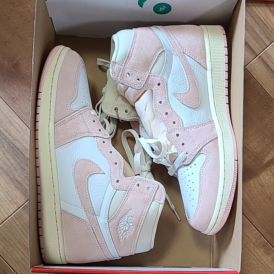 Nike Women's Air Jordan 1 Retro High OG "Washed Pink"