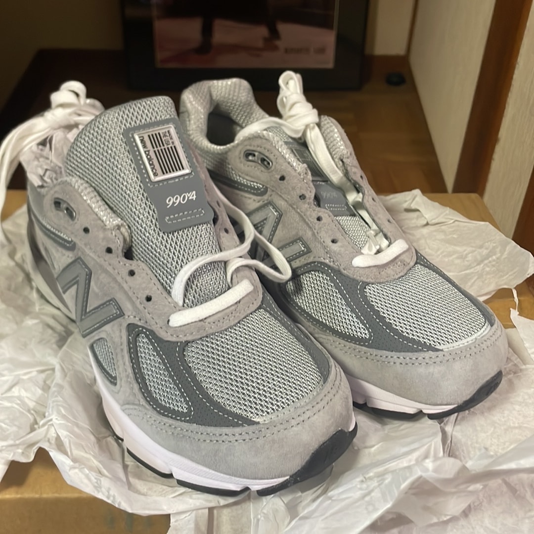 New Balance 990V4 "Grey Silver"