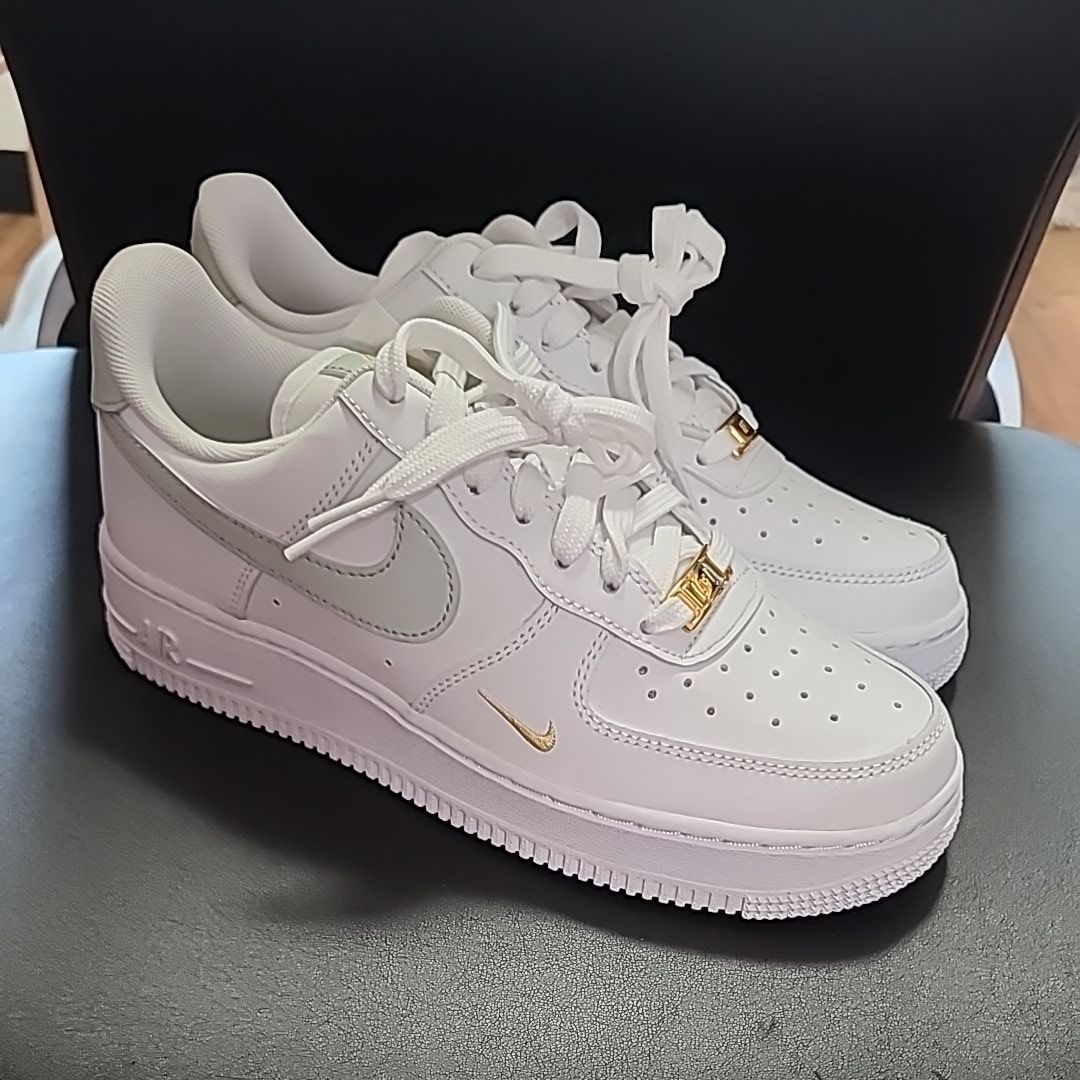 Nike Women's Air Force 1 Low 07 Essential "White"