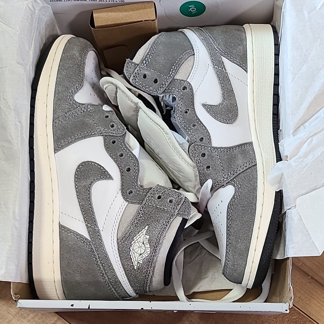 Nike GS Air Jordan 1 Retro High OG "Black and Smoke Grey"