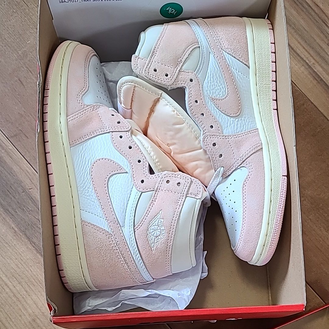 Nike Women's Air Jordan 1 Retro High OG "Washed Pink"