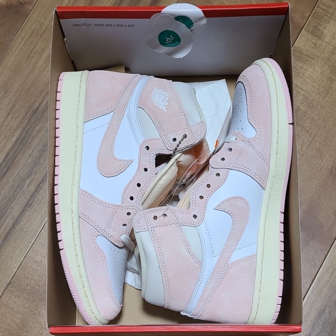 Nike Women's Air Jordan 1 Retro High OG "Washed Pink"