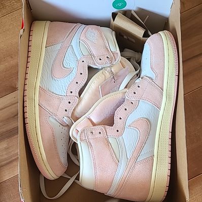 Nike Women's Air Jordan 1 Retro High OG "Washed Pink"