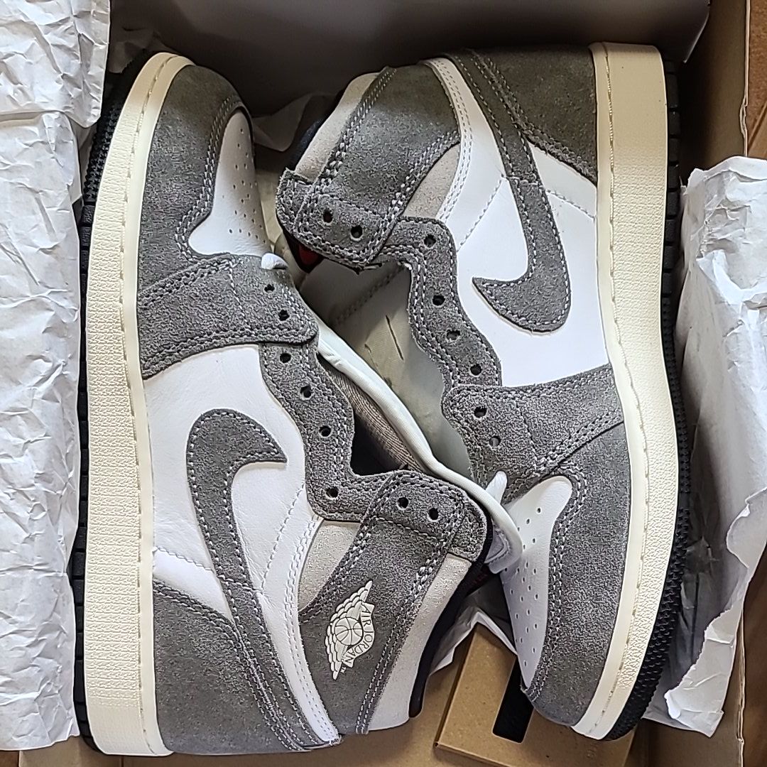 Nike GS Air Jordan 1 Retro High OG "Black and Smoke Grey"