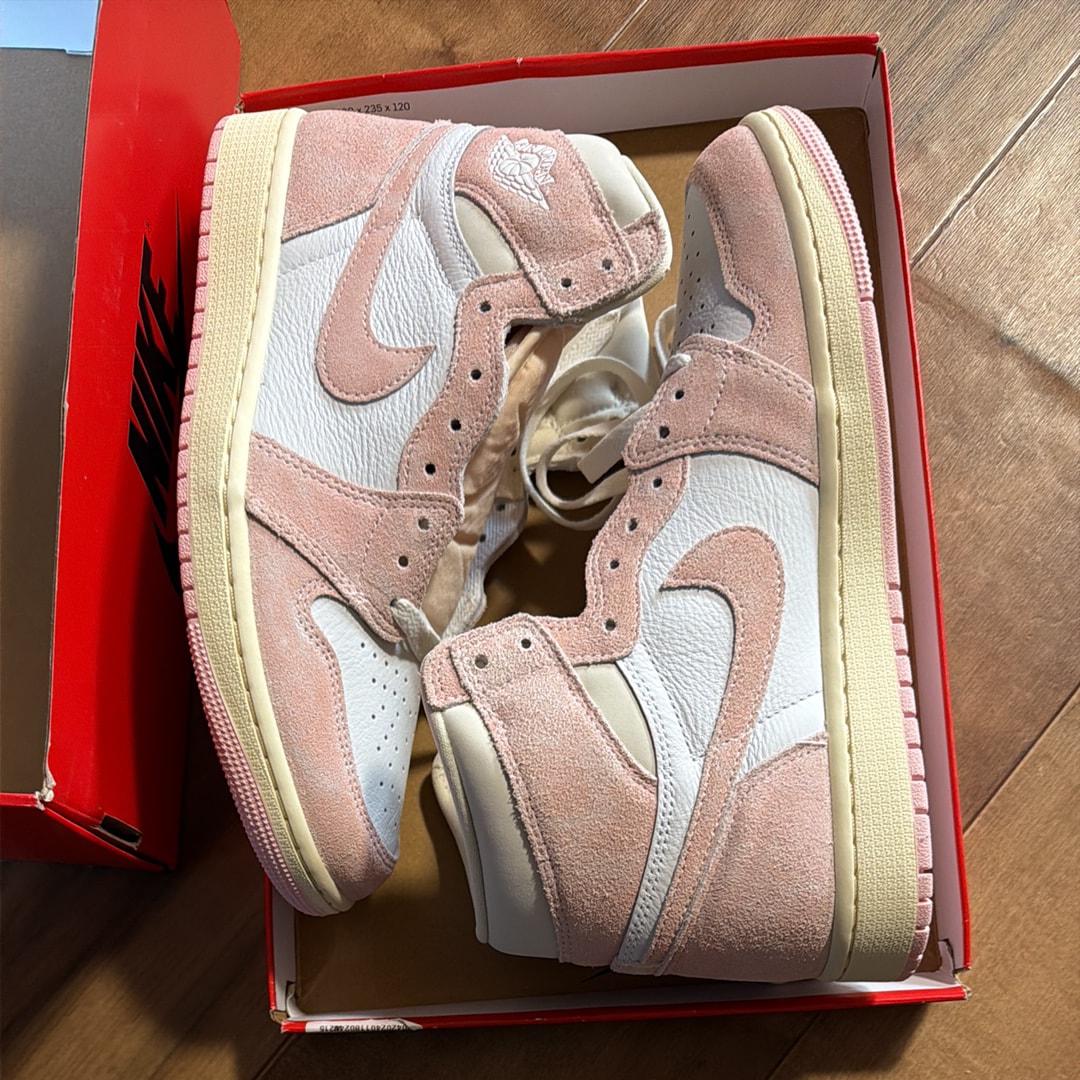 ナイキ ウィメンズ エアジョーダン1 レトロ ハイ OG 