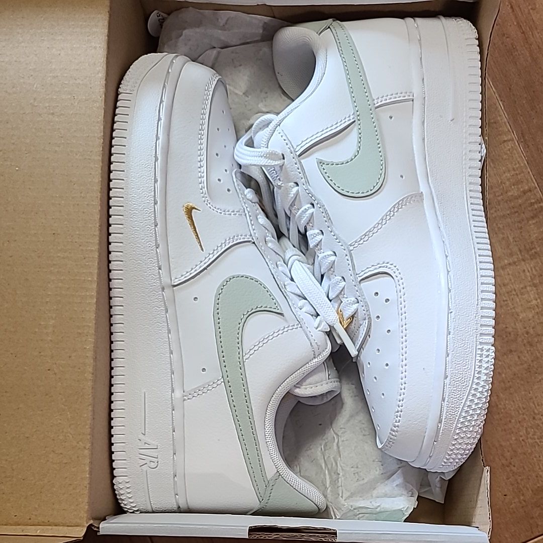 Nike Women's Air Force 1 Low 07 Essential "White"