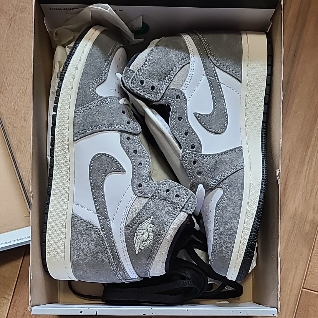 Nike GS Air Jordan 1 Retro High OG "Black and Smoke Grey"