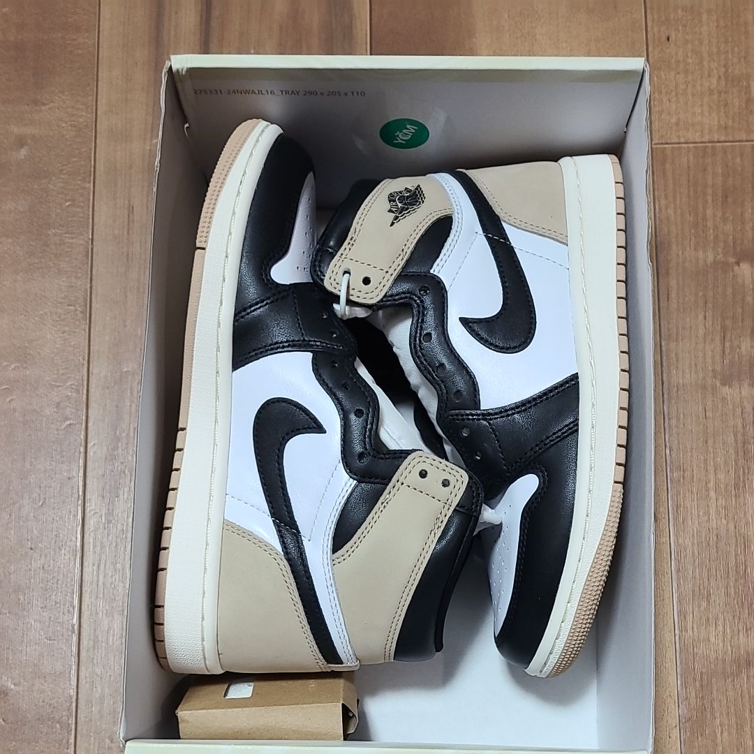 Nike Women's Air Jordan 1 Retro High OG "Latte"