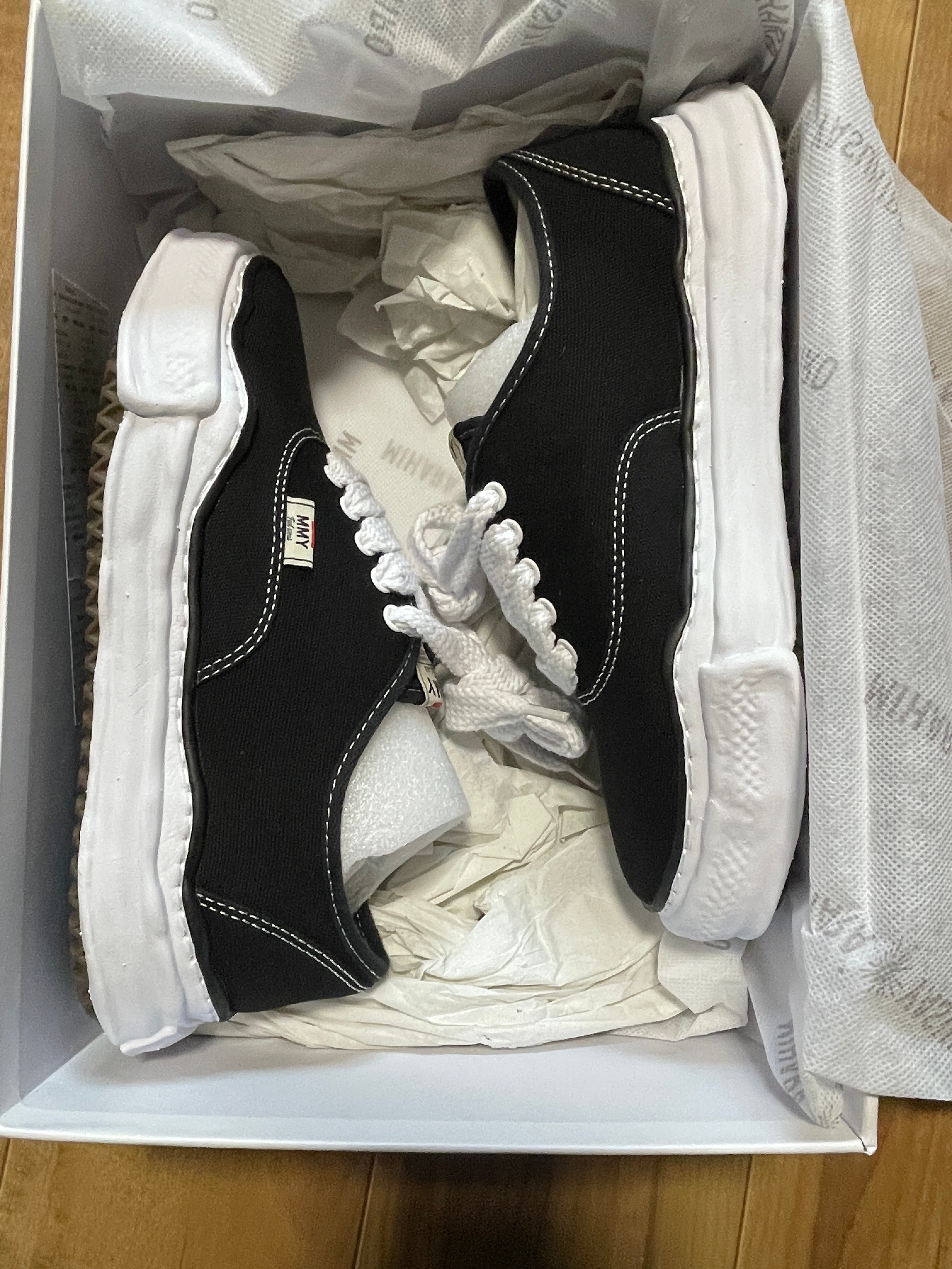 Maison MIHARA YASUHIRO BAKER OG Sole Canvas Low-top Sneaker "Black"