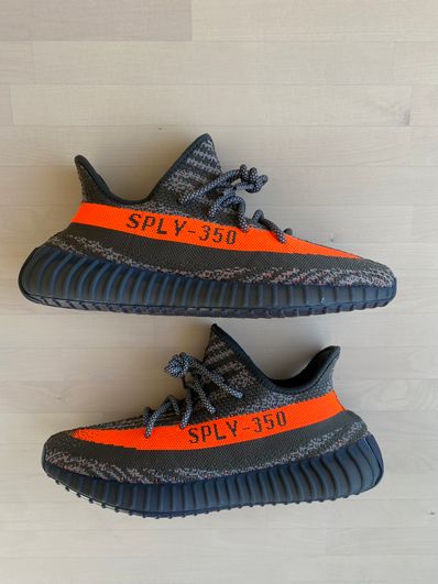 adidas YEEZY Boost 350V2 "Carbon Beluga"