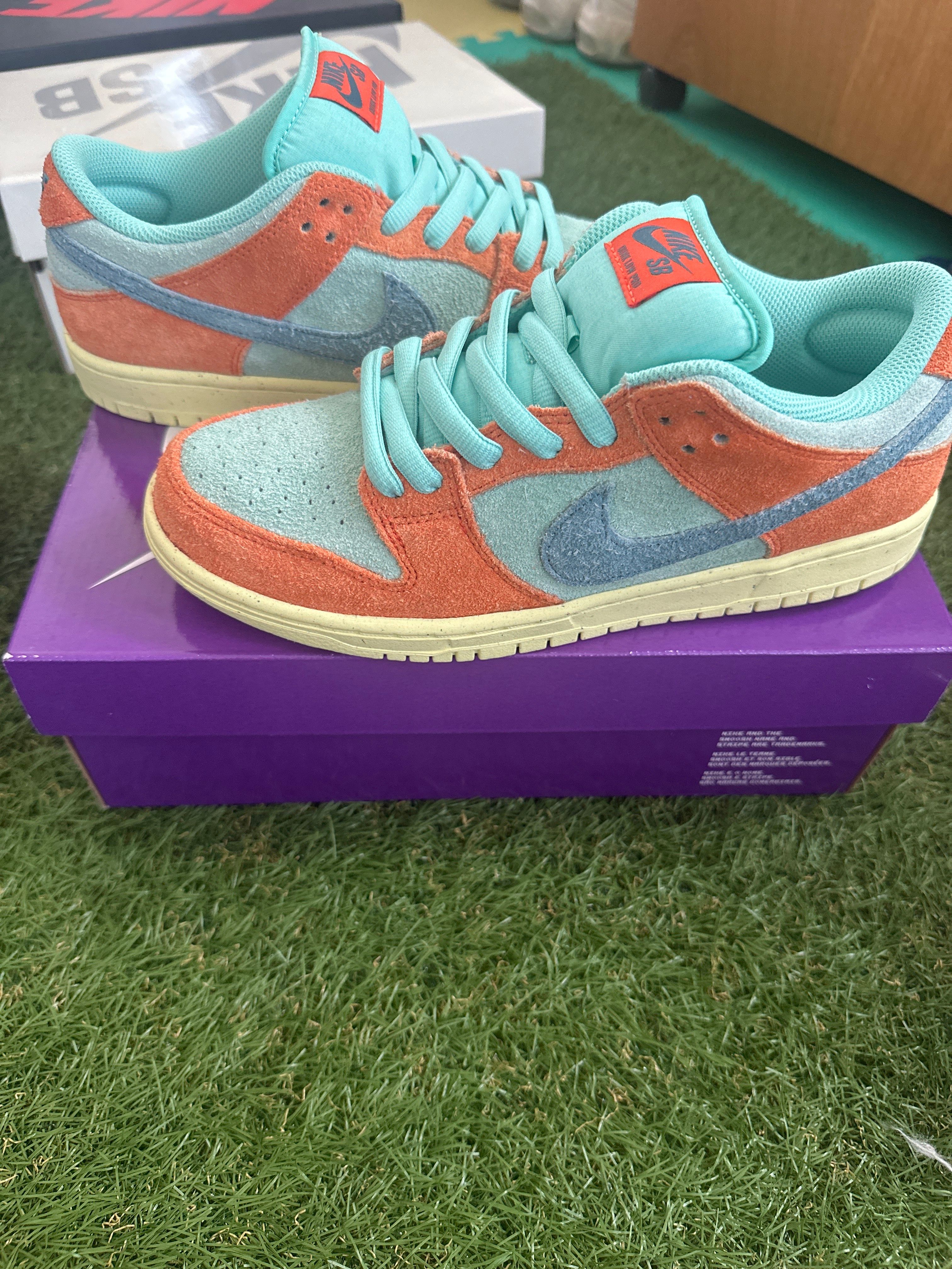 Nike SB Dunk Low Pro PRM "Orange and Emerald Rise"