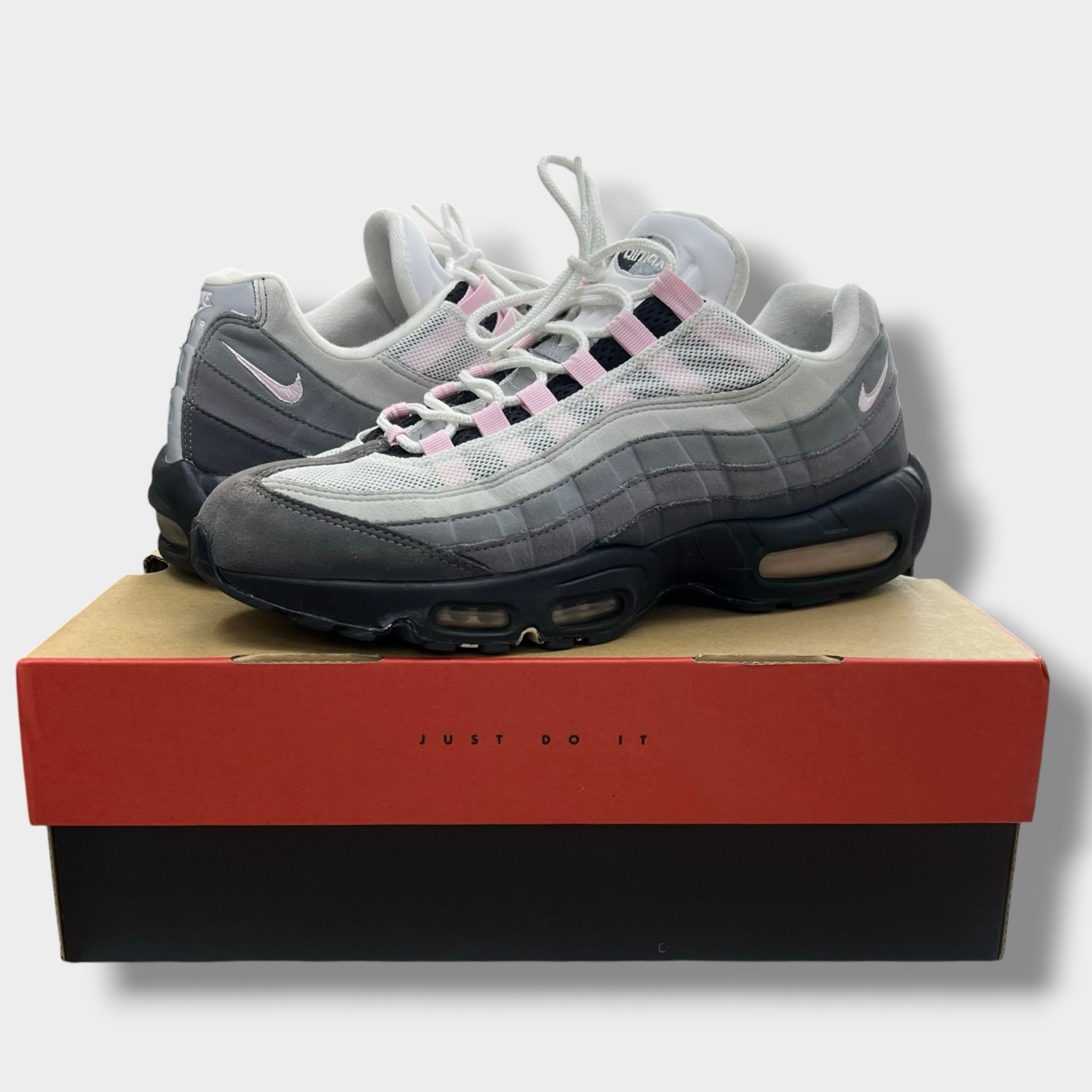 Nike Air Max 95 "Gunsmoke/Pink Foam"