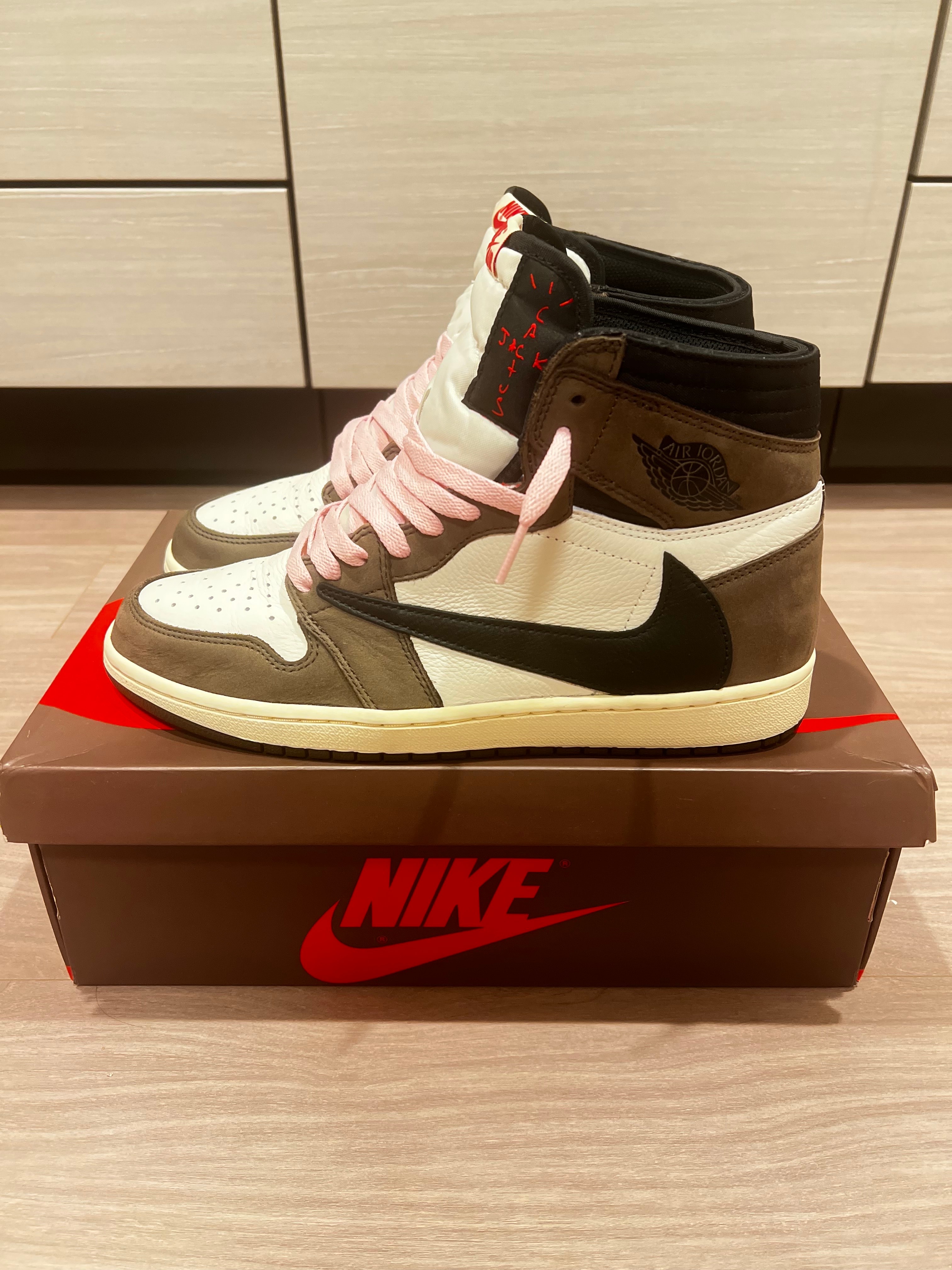 Travis Scott × Nike Air Jordan 1 Retro High OG TS SP "Sail/Dark Mocha"