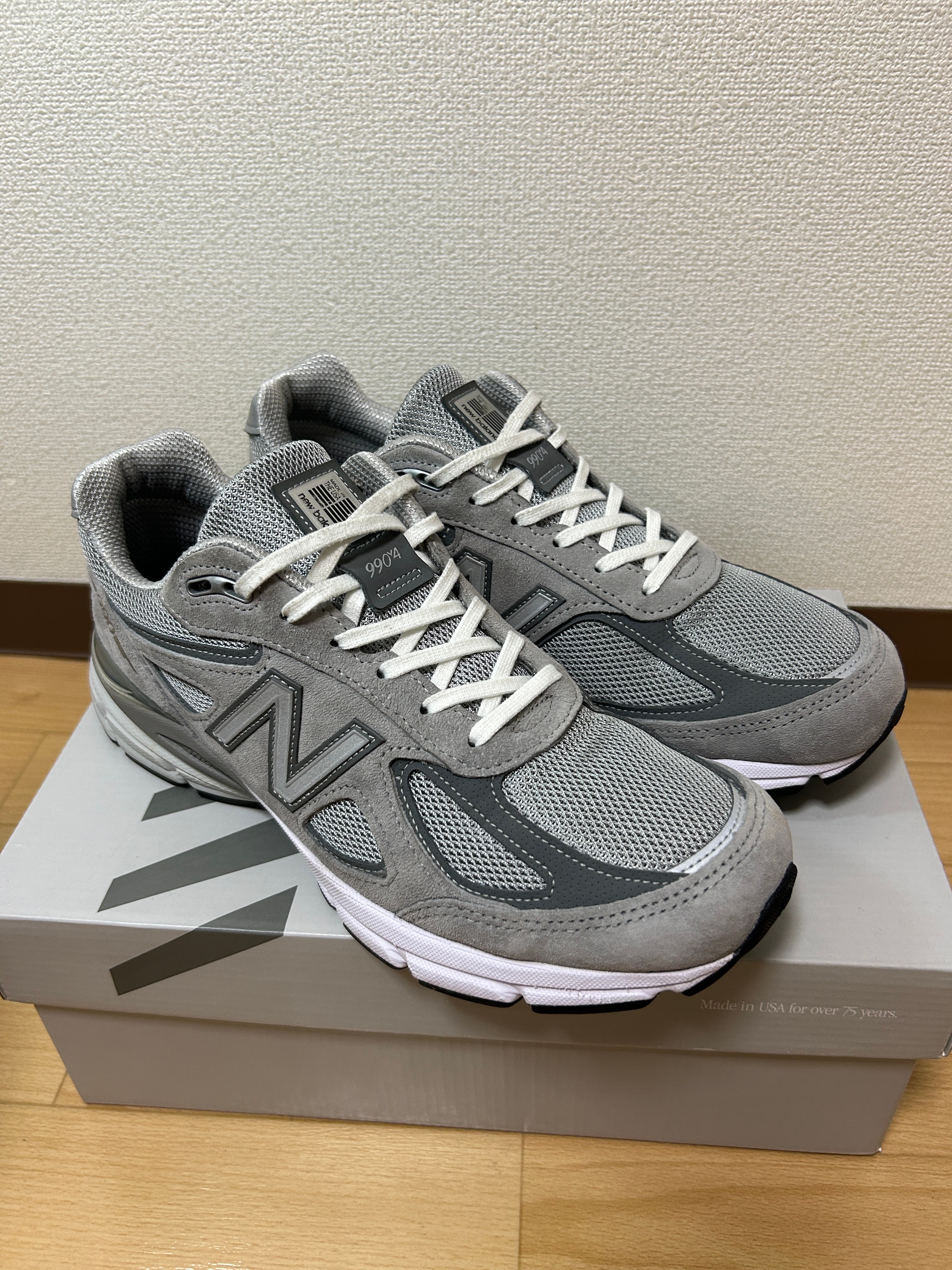 New Balance 990V4 "Grey Silver"