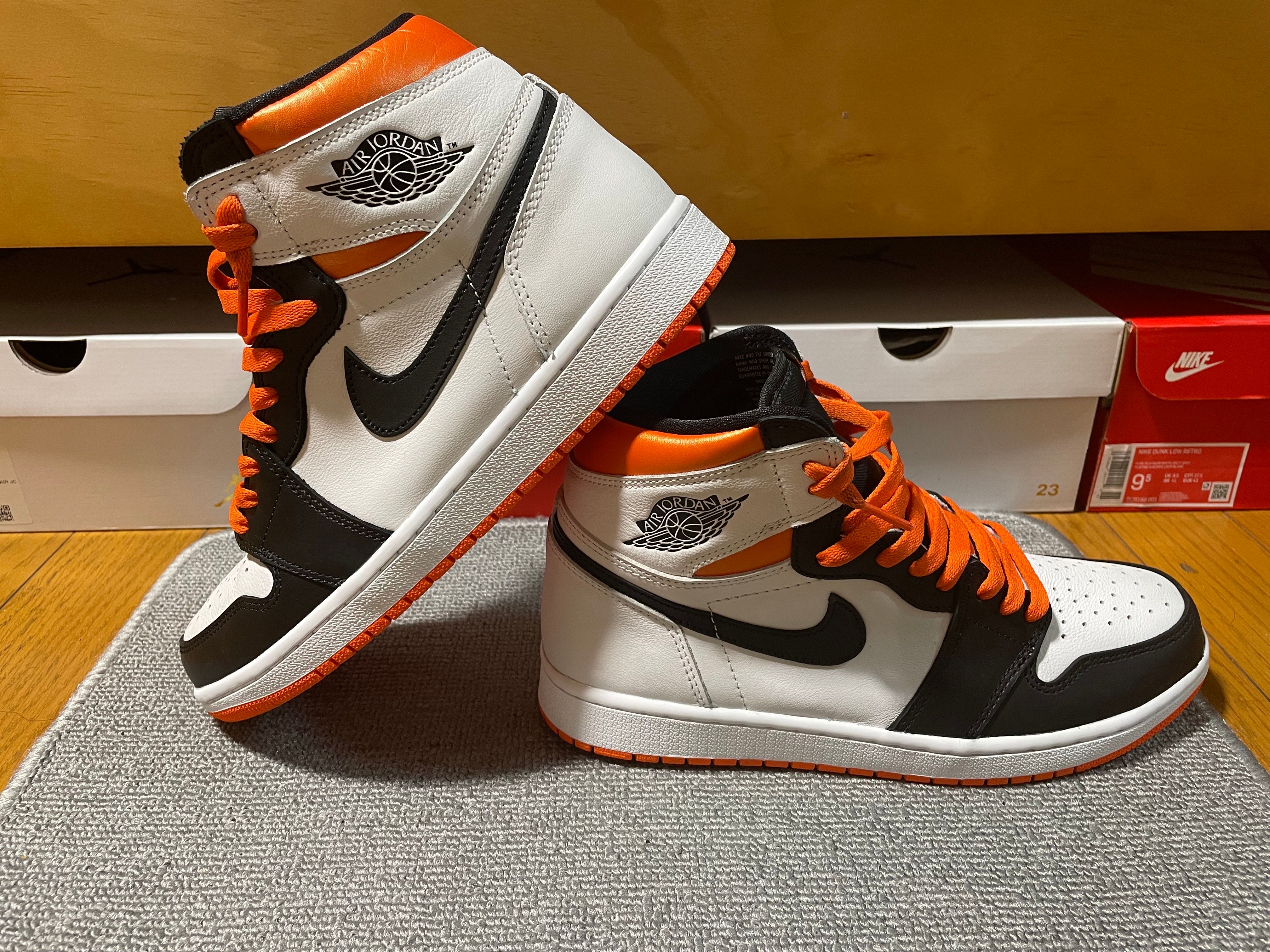 Nike Air Jordan 1 Retro High OG "Electro Orange"
