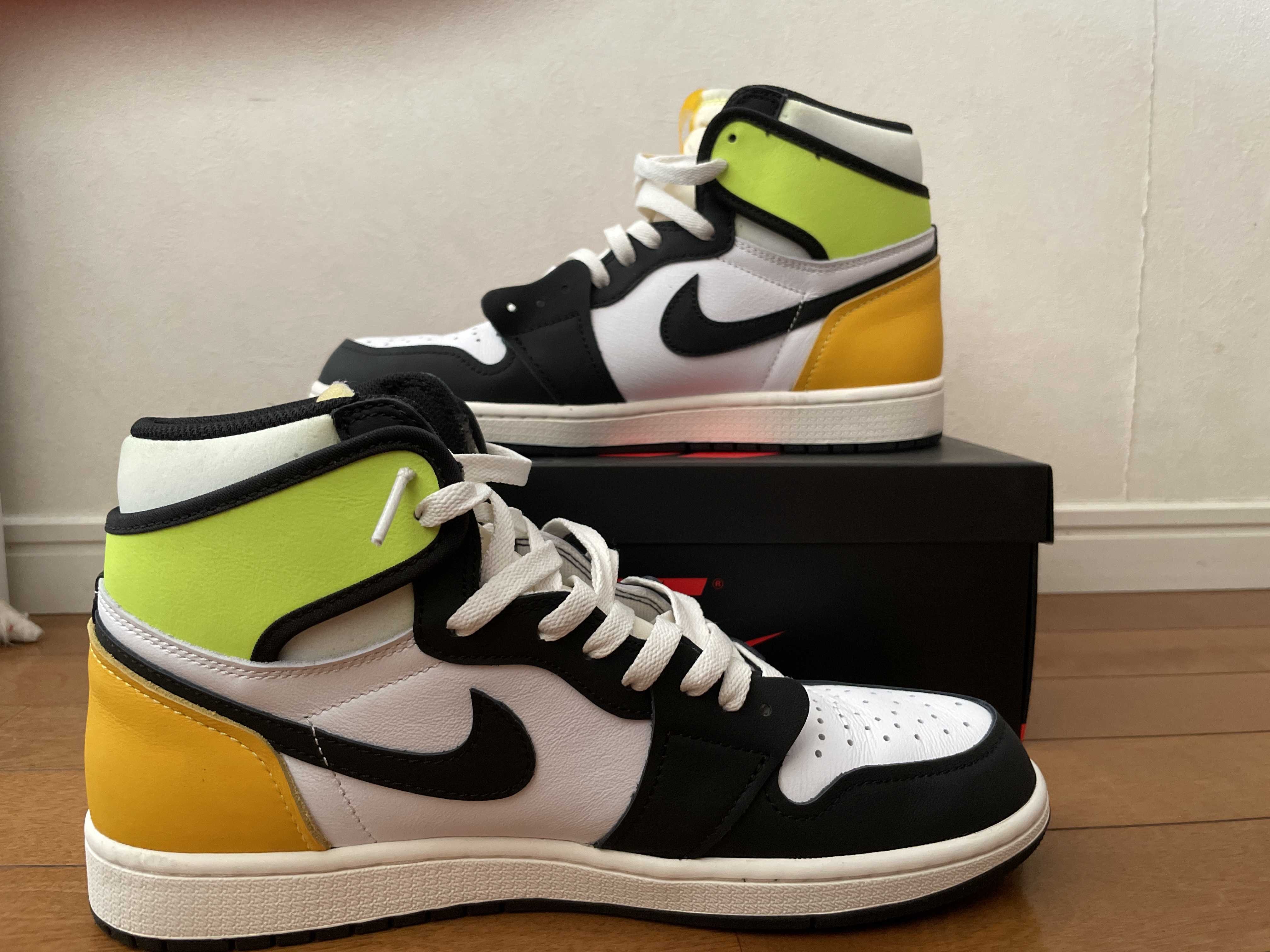 Nike Air Jordan 1 High OG "Volt Gold"