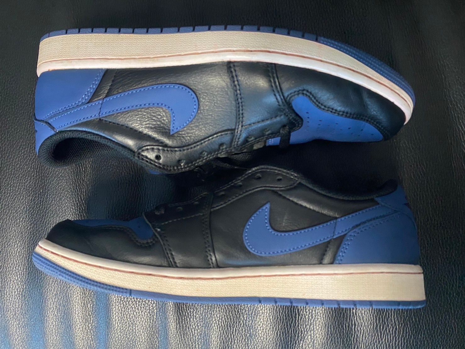 Nike Air Jordan 1 Low OG "Mystic Navy"