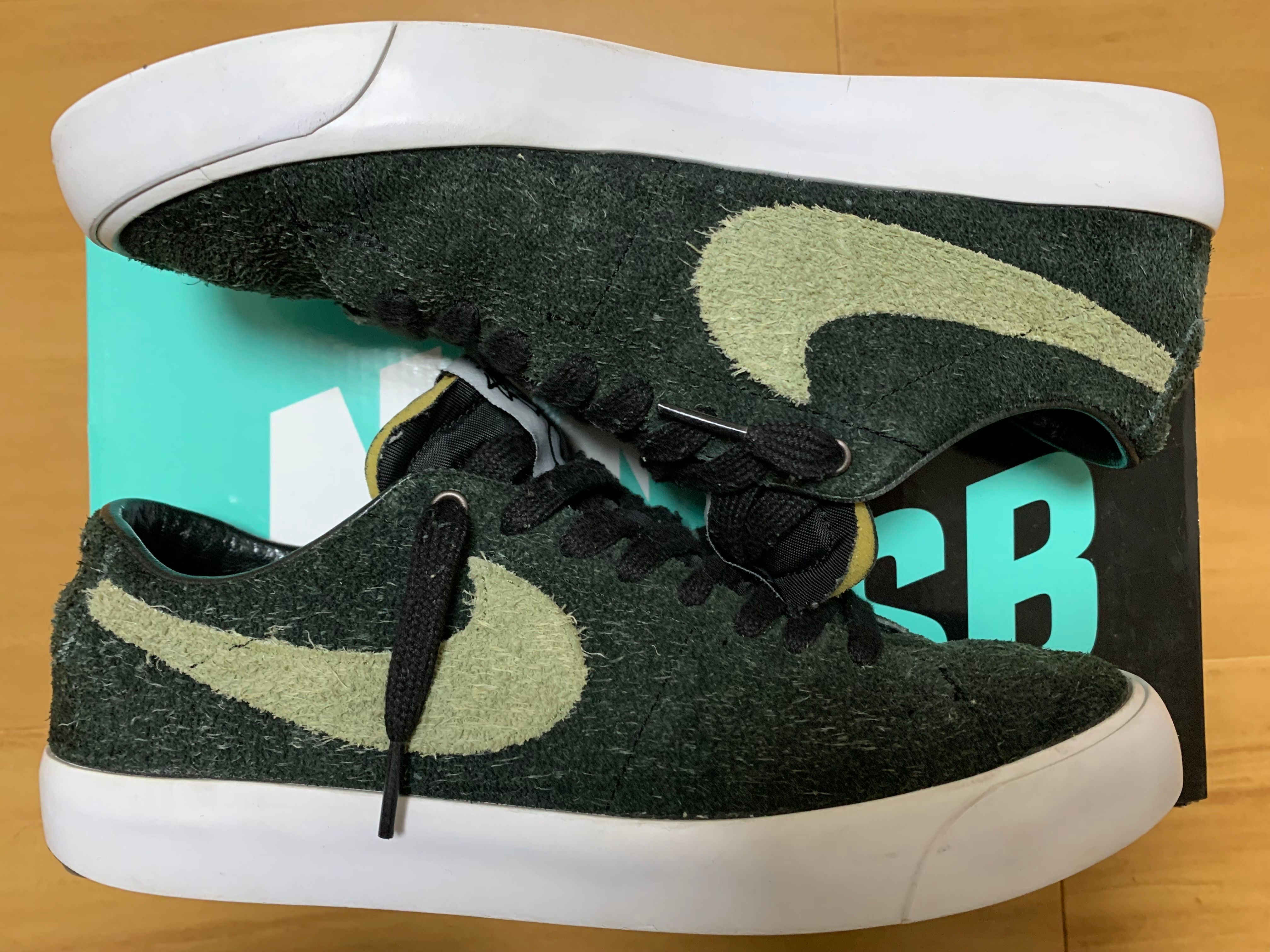 Stussy × Nike SB Blazer Low "Black/Palm Green"