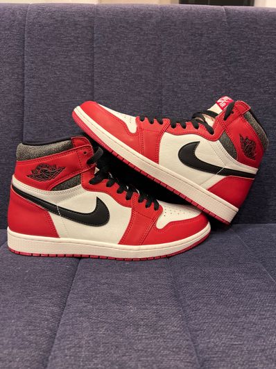 Nike Air Jordan 1 High OG "Lost & Found/Chicago"