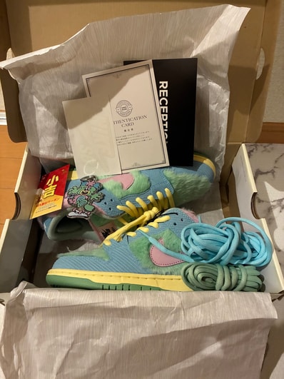 VERDY × Nike SB Dunk Low Pro QS "Visty/Blue Gaze and Enamel Green"