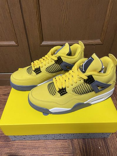 Nike Air Jordan 4 "Tour Yellow"