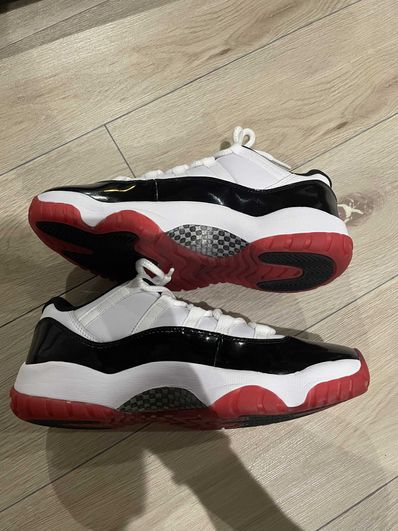 Nike Air Jordan 11 Low "Gym Red"