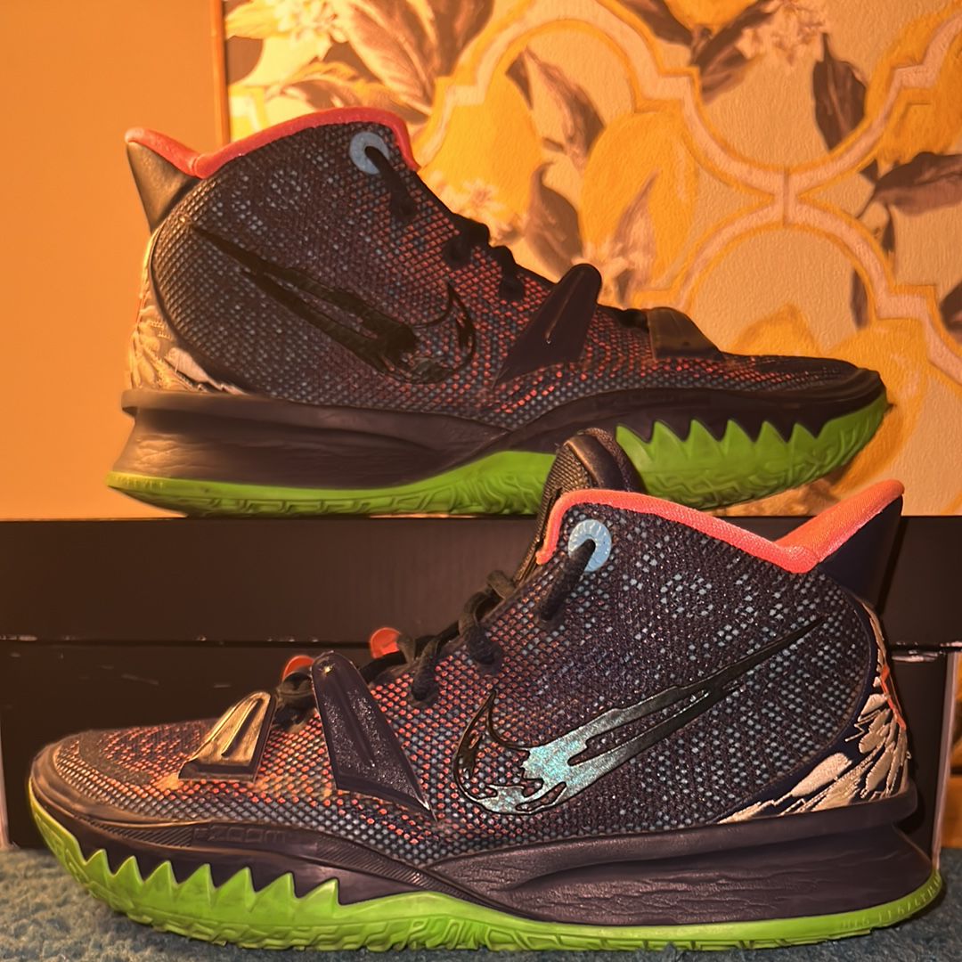 Nike Kyrie 7 "Midnight Navy"