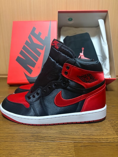 Nike Women's Air Jordan 1 Retro High OG "Satin Bred"