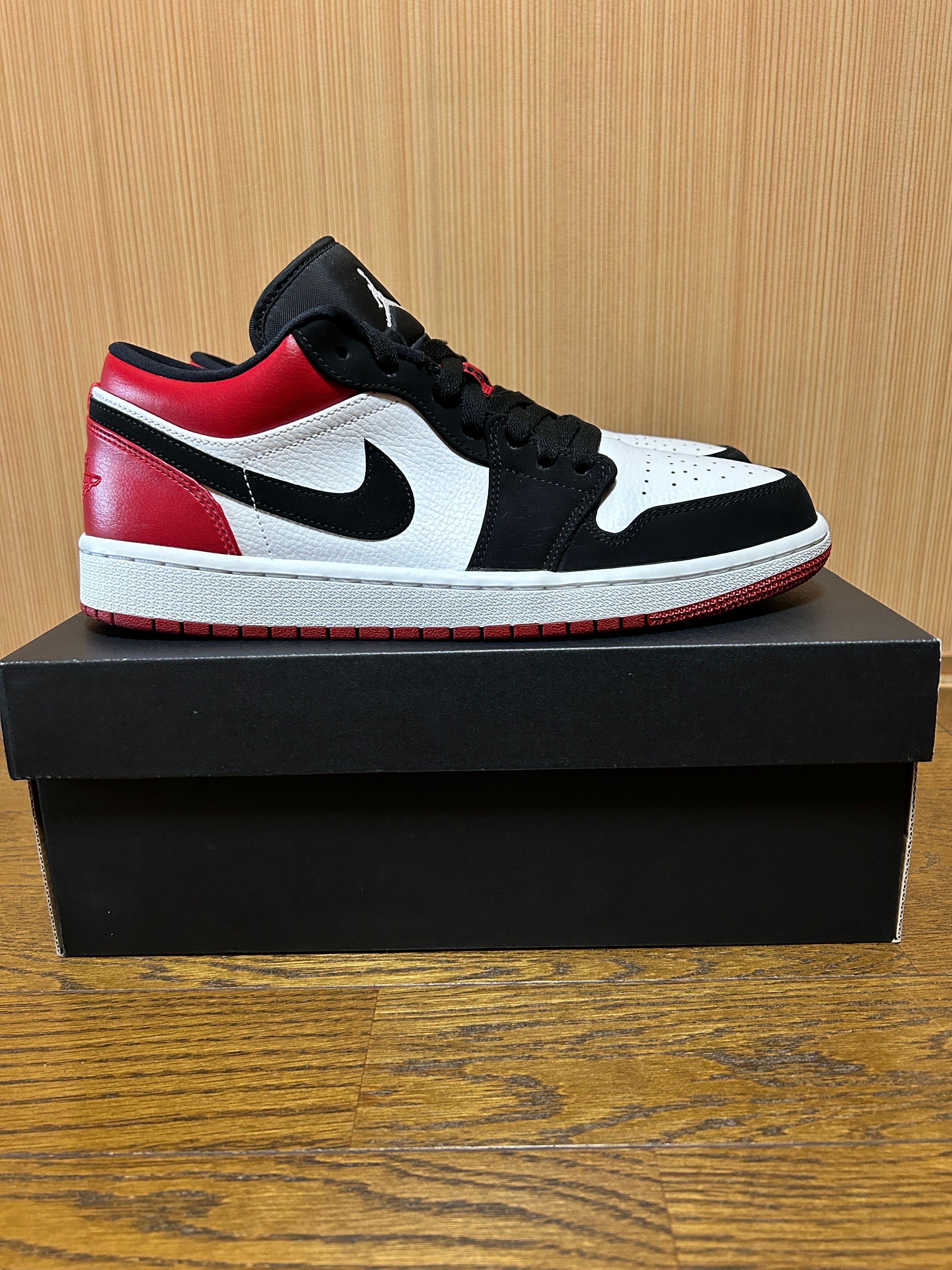 Nike Air Jordan 1 Low "Black Toe"