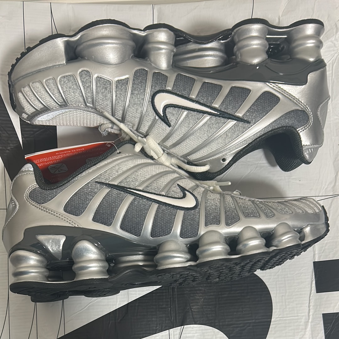 Nike Shox TL "Metallic Silver/Wolf Grey/Anthracite/Summit White"