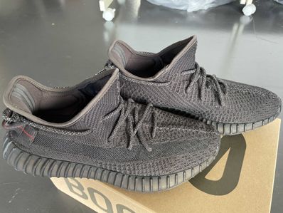 adidas YEEZY Boost 350 V2 "Black"