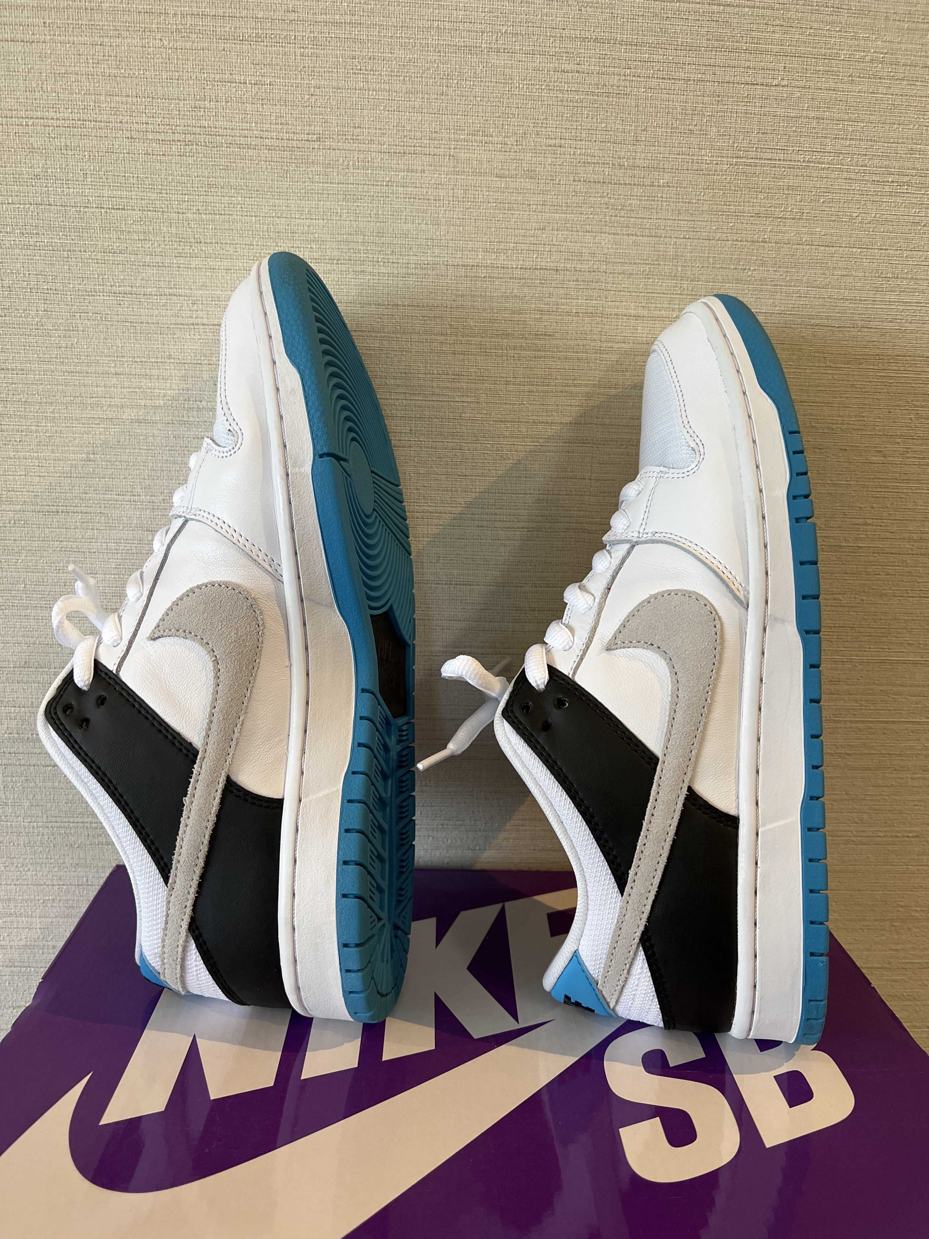 Nike SB Dunk Low "Laser Blue"