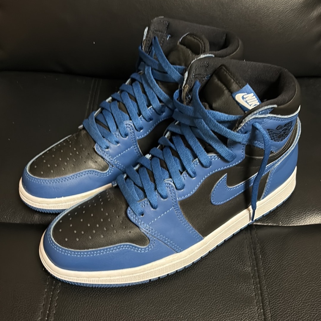 Nike Air Jordan 1 Retro High OG "Dark Marina Blue"