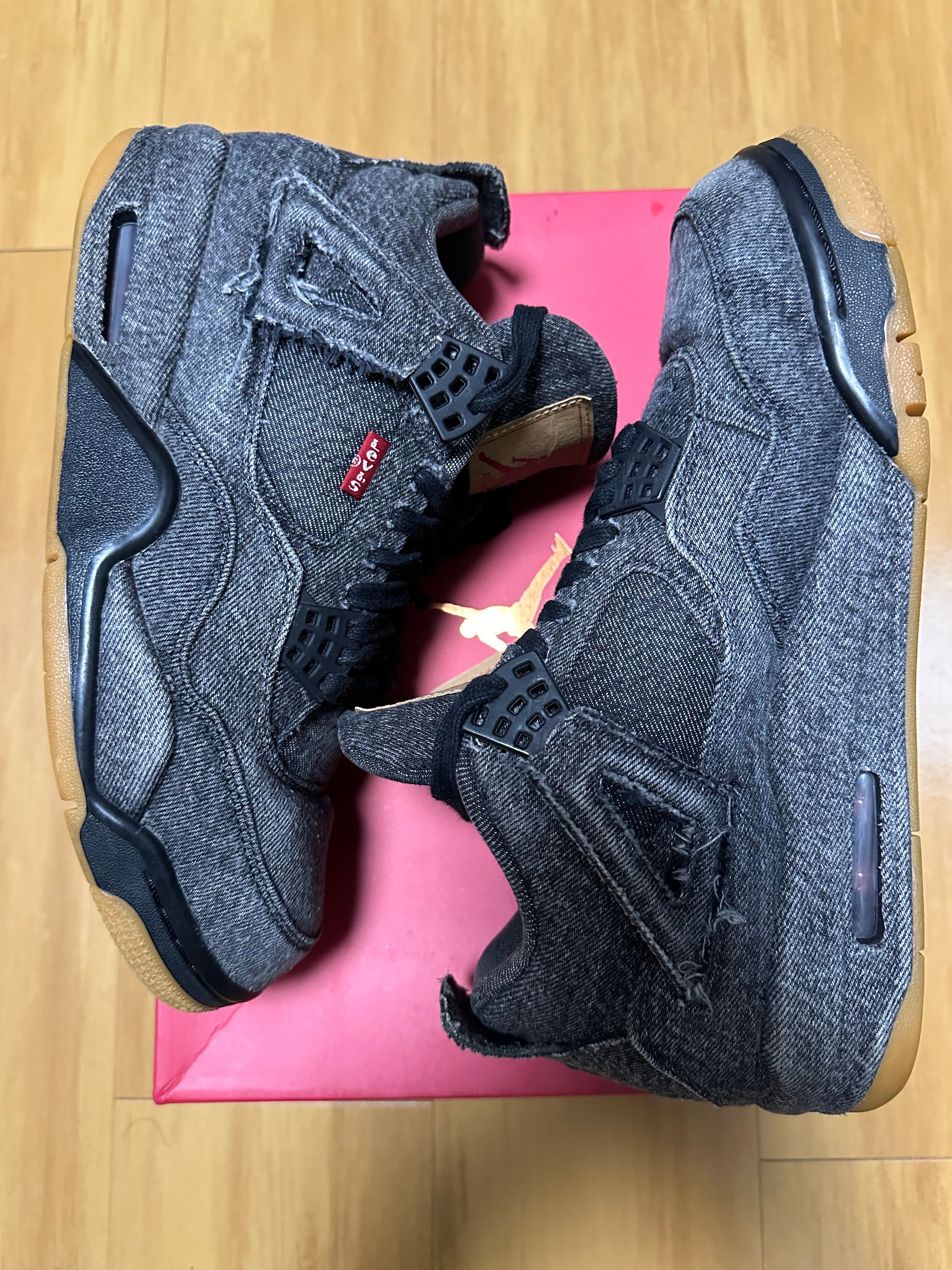 Nike × Levi's Air Jordan 4 "Black Denim" (Tag: LEVIS®)
