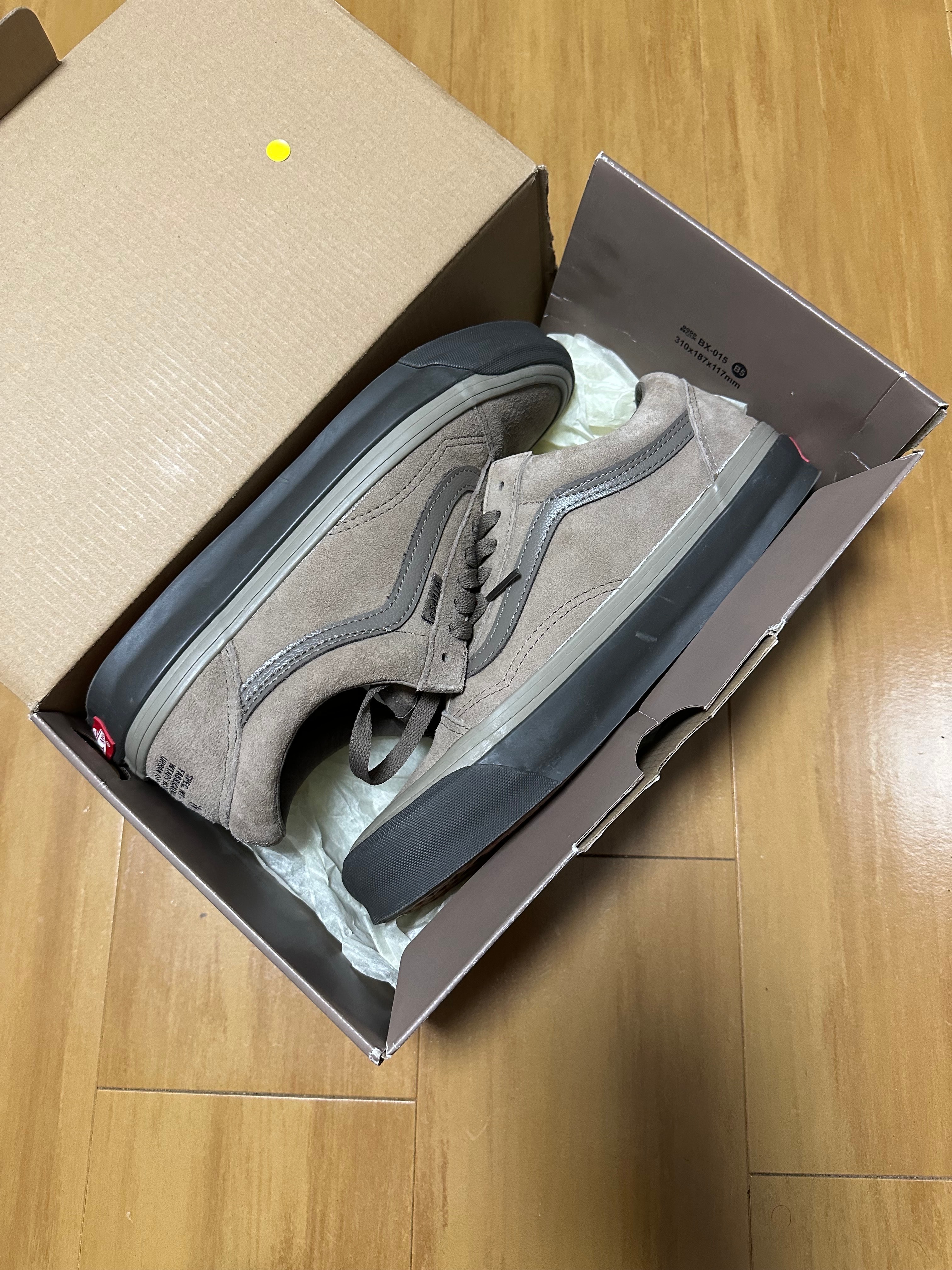 ダブルタップス × ボルト バイ バンズ OG オールドスクール LX "コヨーテ ブラウン"