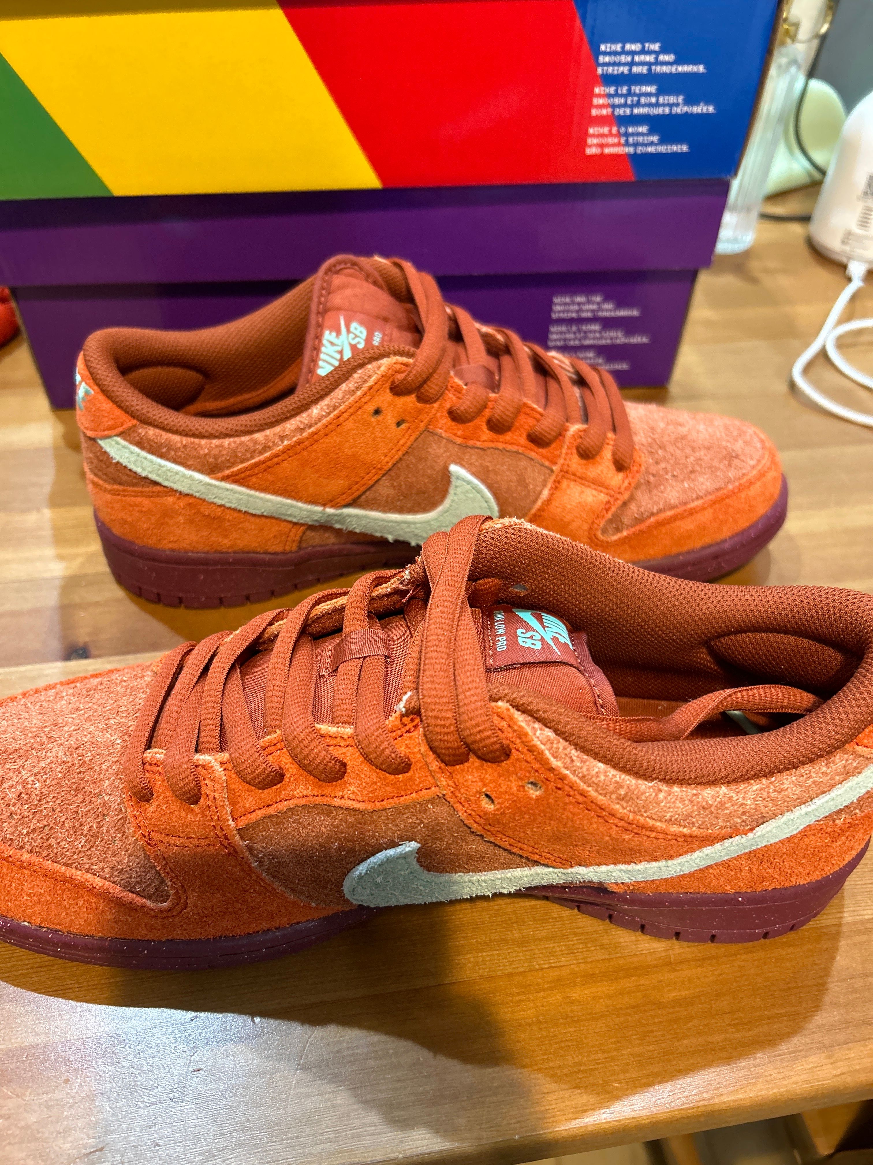 Nike SB Dunk Low Pro PRM "Mystic Red and Rosewood"