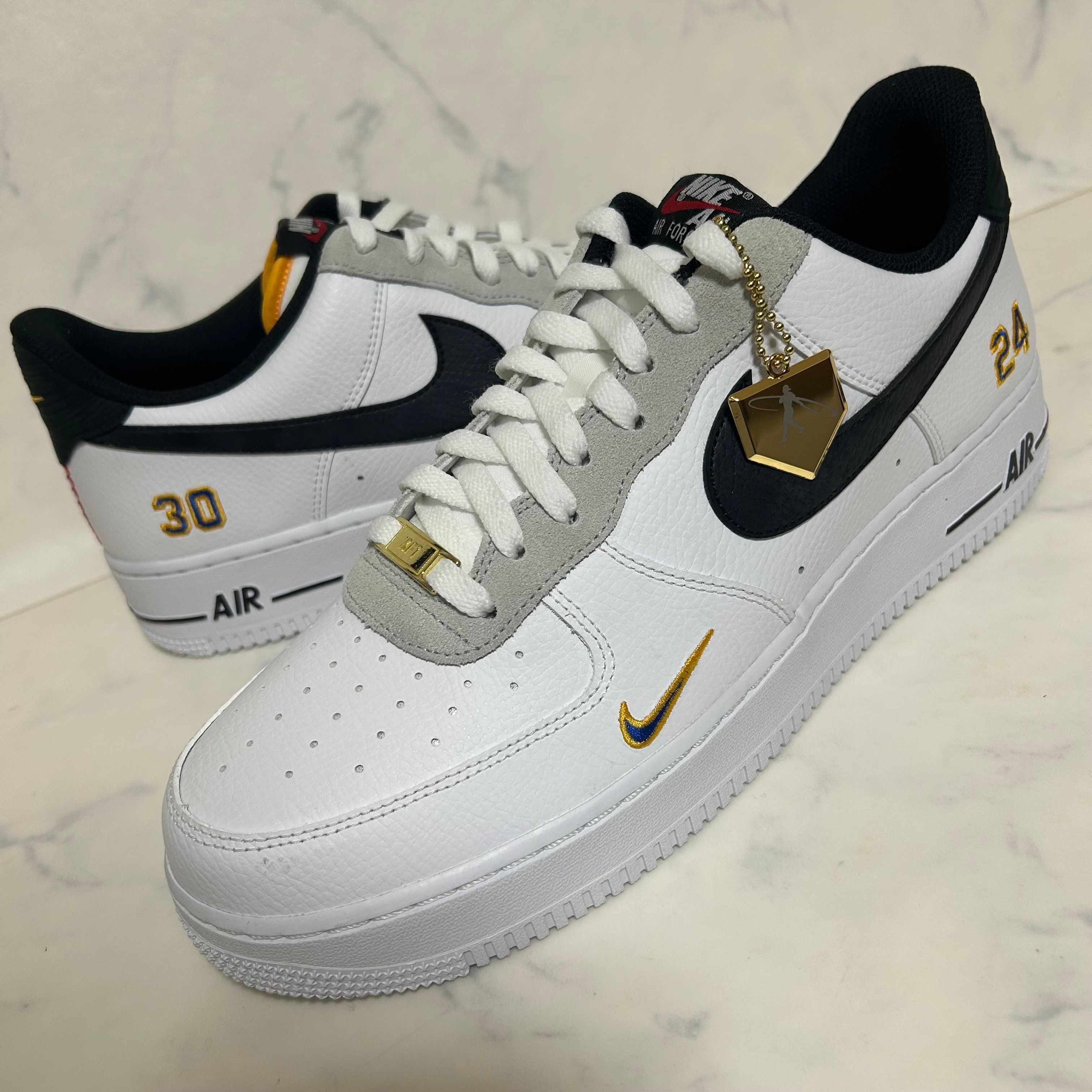 NIKE AIR FORCE1 ケングリフィーJr. 海外販売中】ケン・グリフィー・ジュニア × ナイキ 