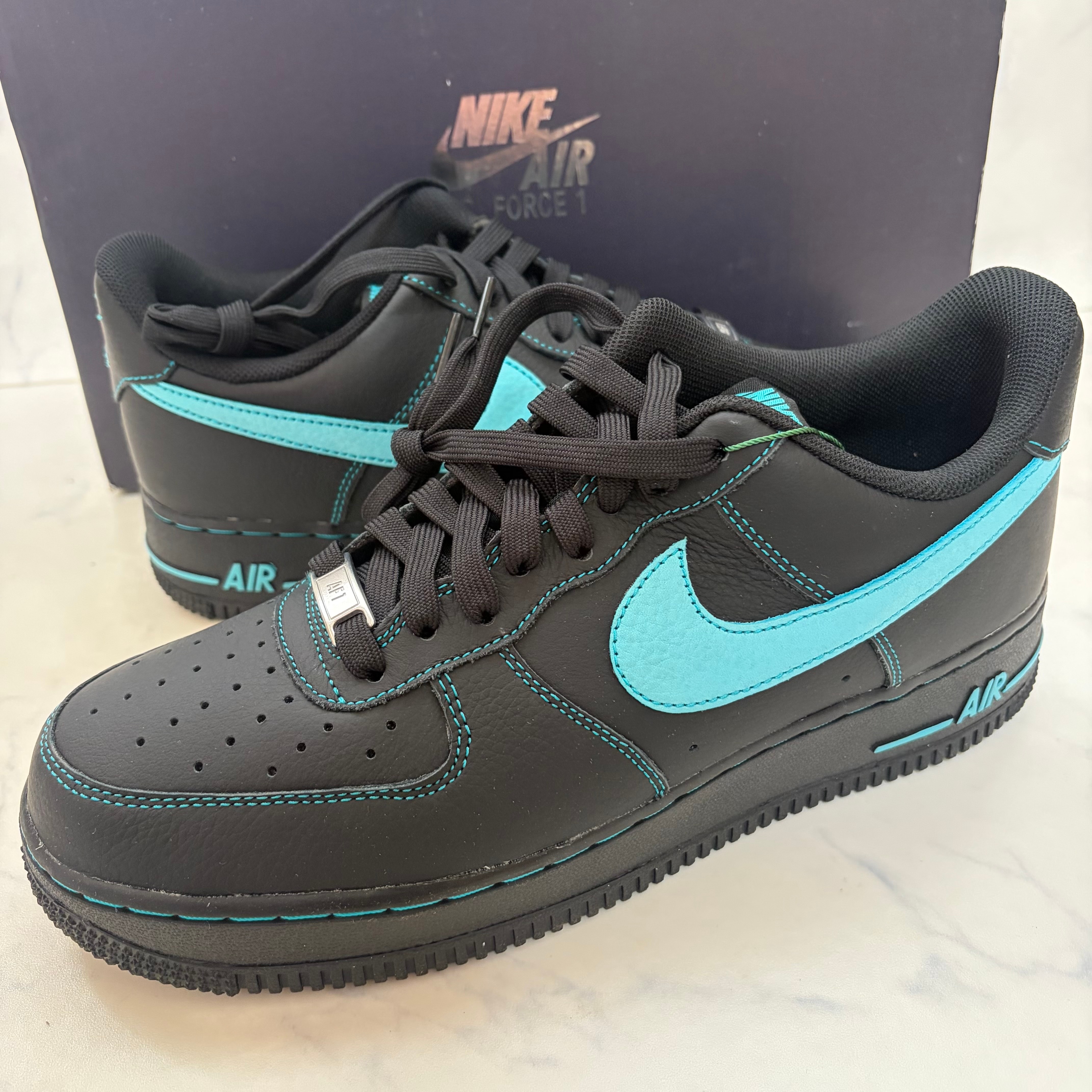 Nike Air Force 1 Low "Black Tiffany"