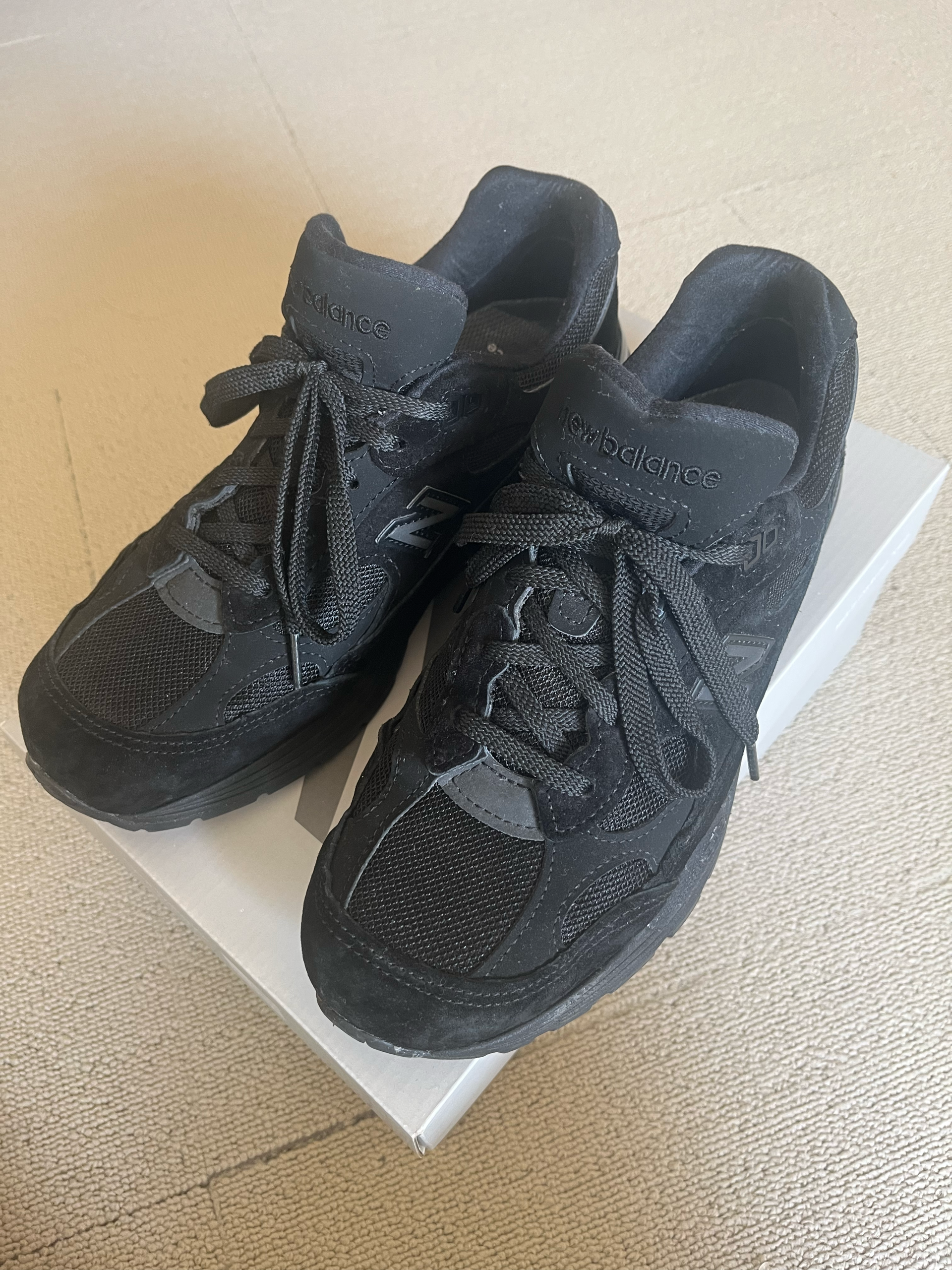 New Balance 992 "Triple Black" (2025/2026)
