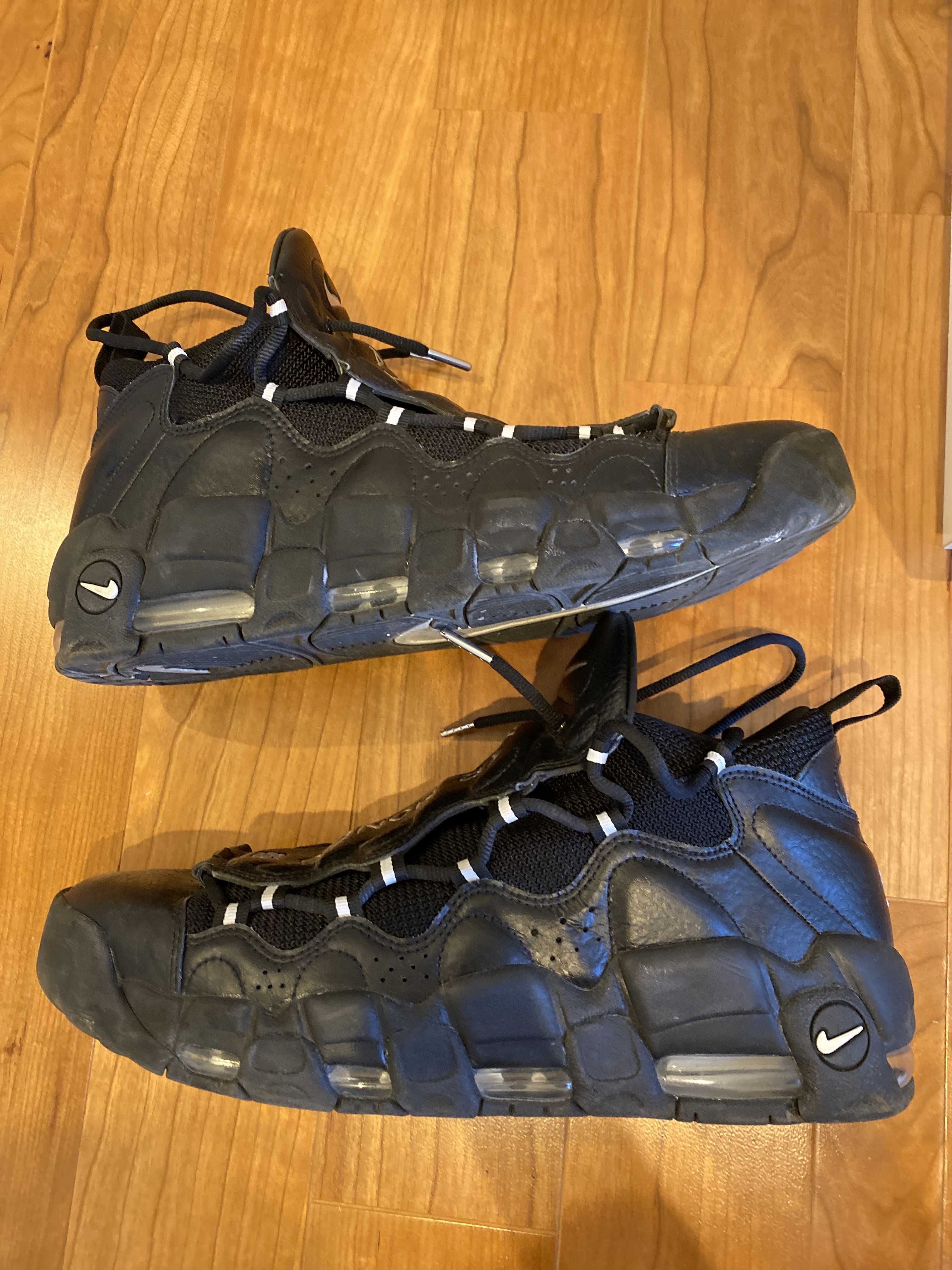 ナイキ エアモアマネー "ブラック メタリック シルバー"