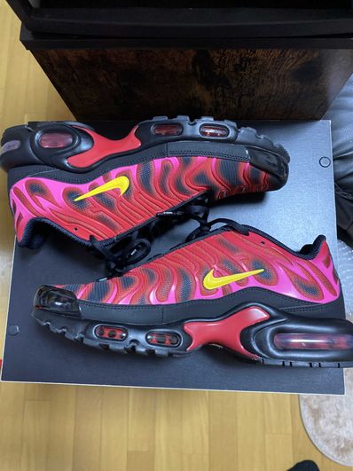 Supreme × Nike Air Max Plus "Hyper Grape"