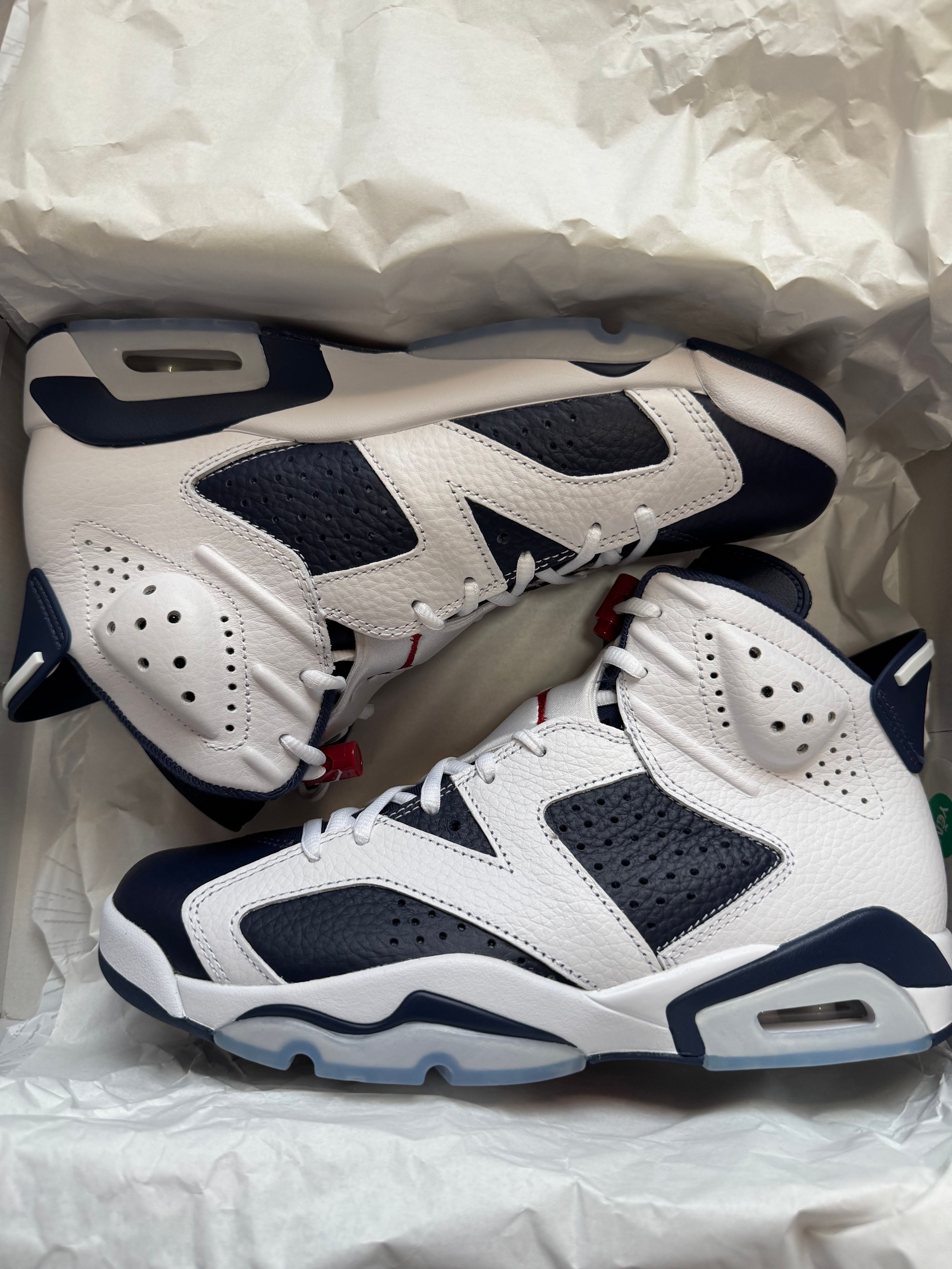 Nike Air Jordan 6 Retro "White and Midnight Navy"