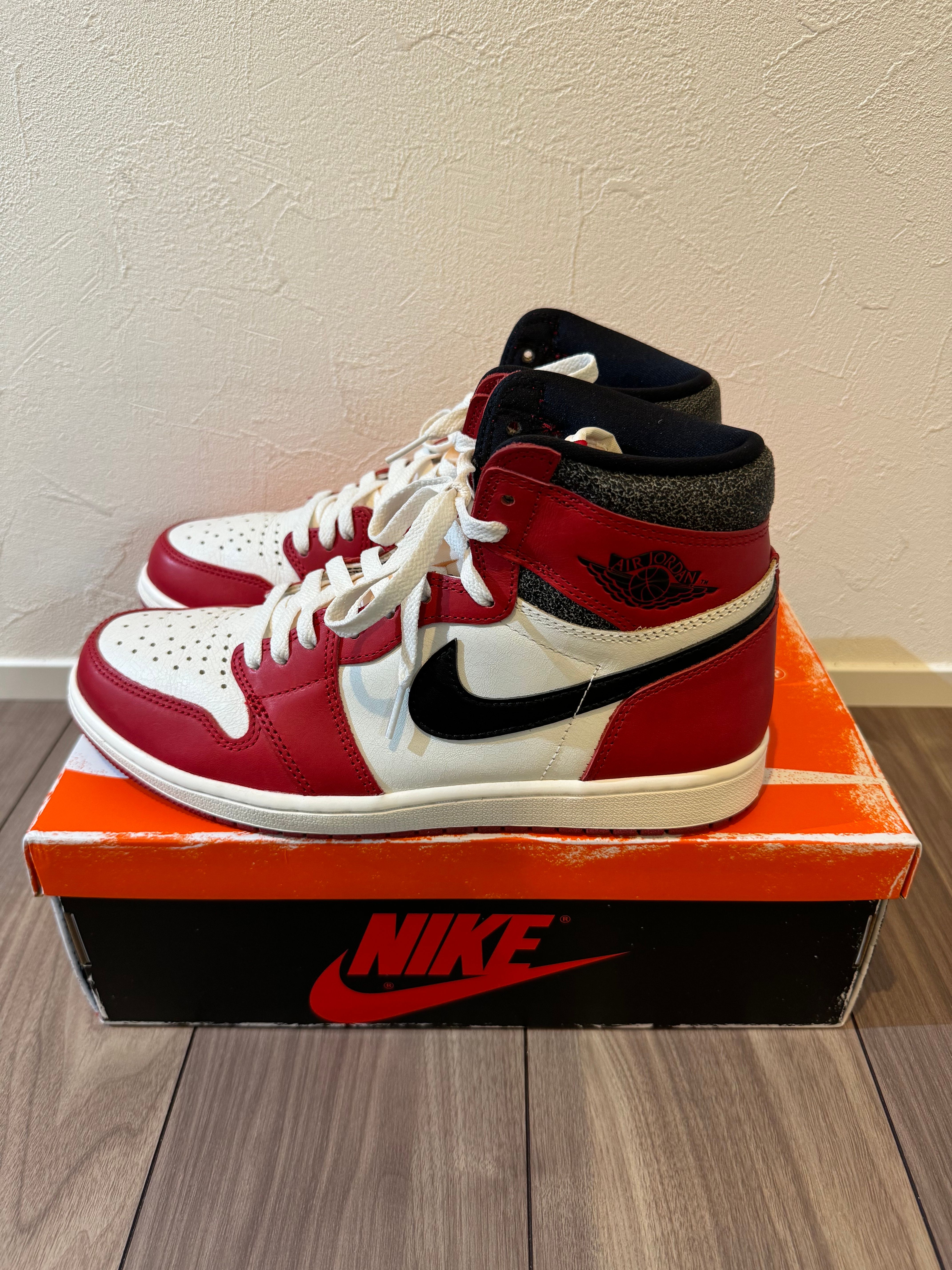 Nike Air Jordan 1 High OG "Lost & Found/Chicago"