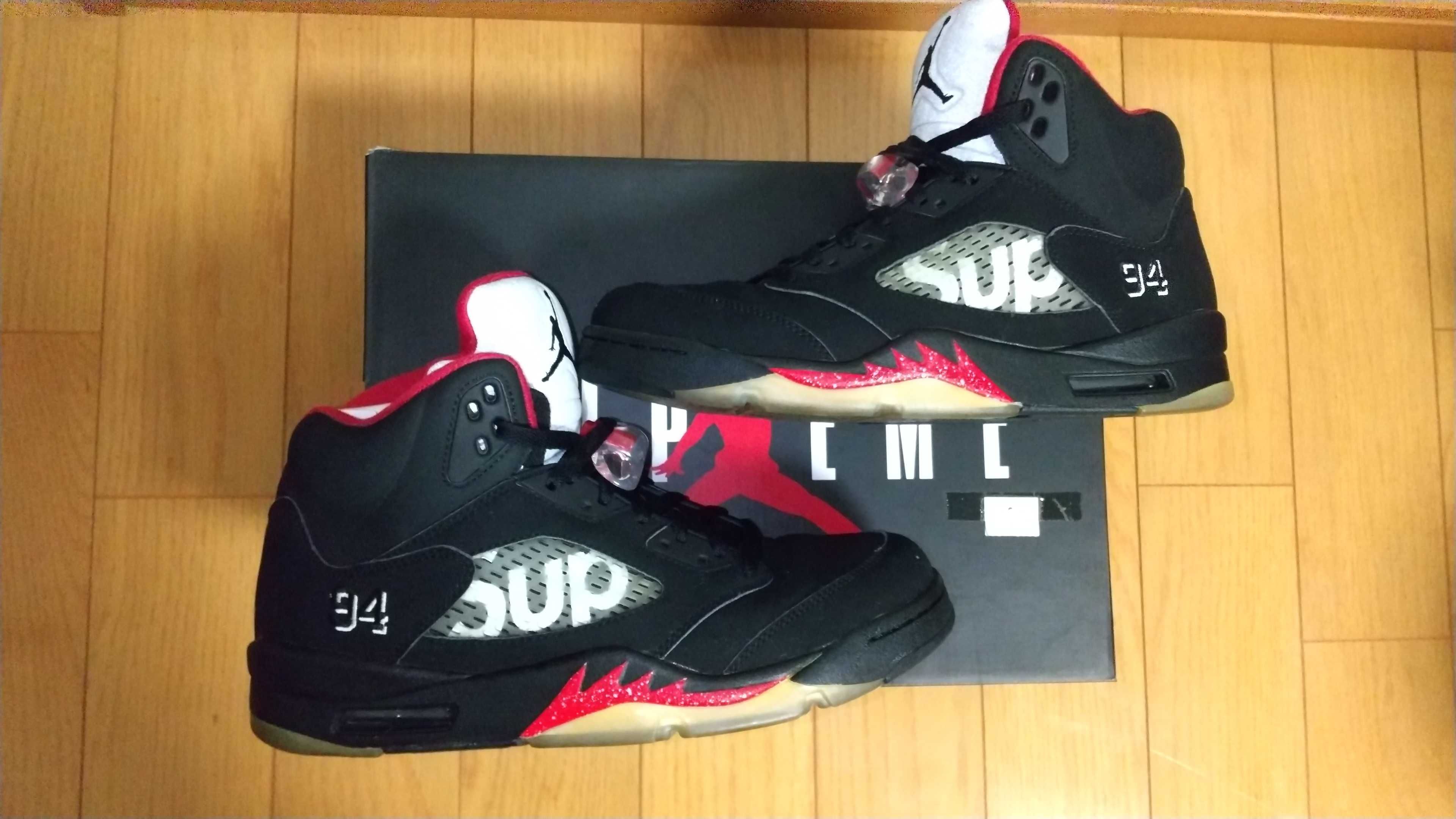 Supreme × Nike Air Jordan 5 Retro "Black"