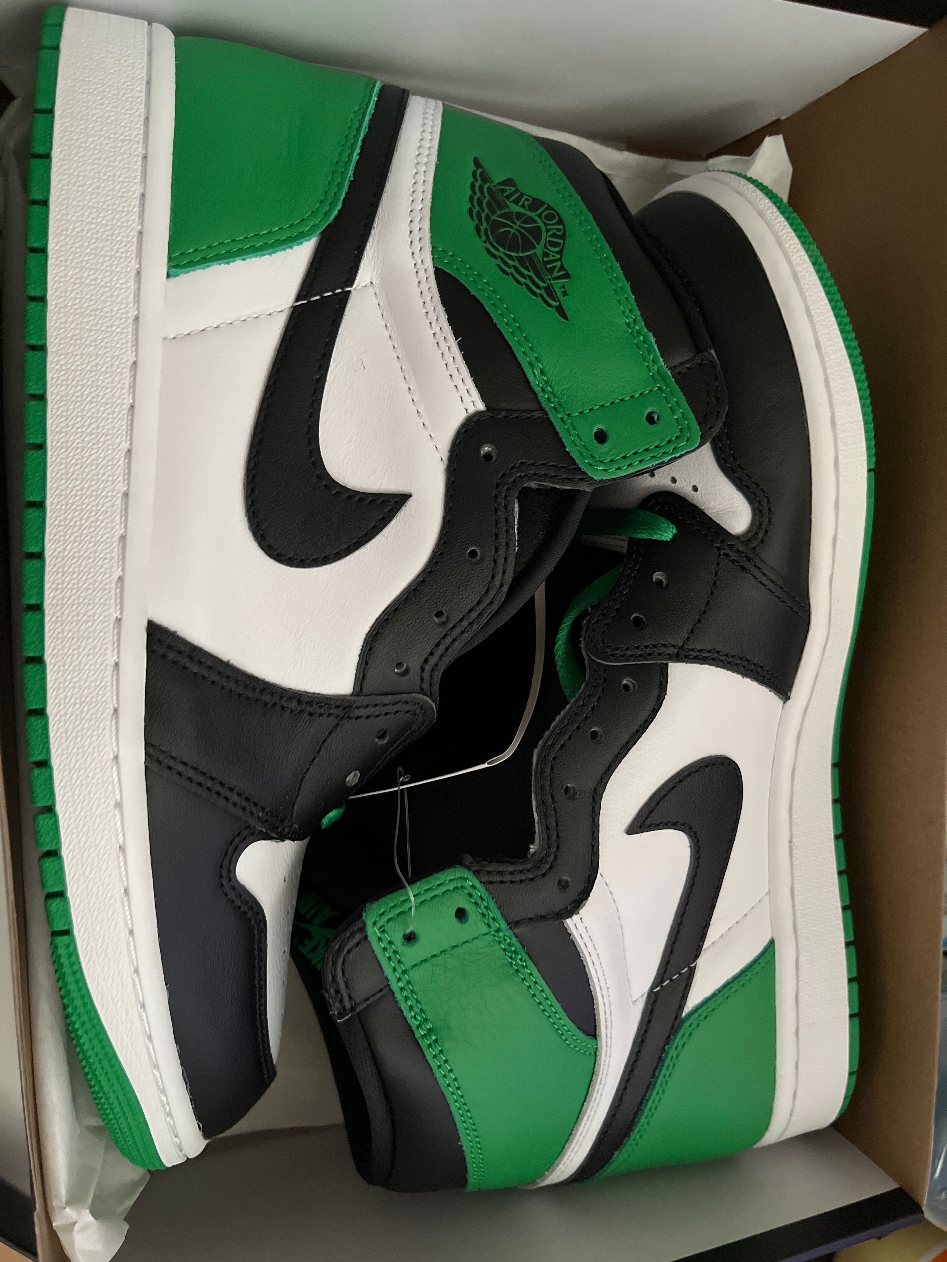 Nike Air Jordan 1 Retro High OG "Celtics/Black and Lucky Green" (2023)
